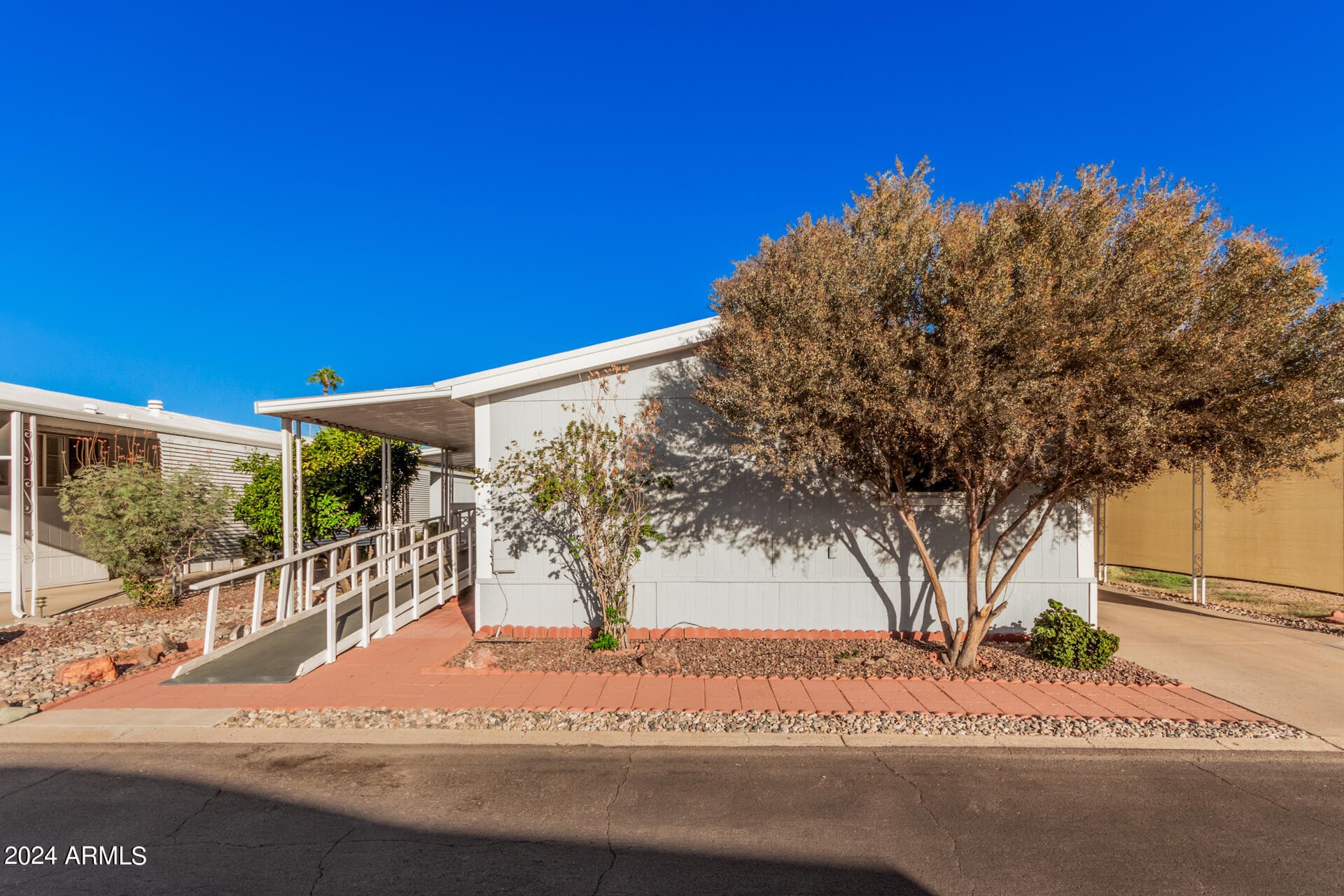 2650 W Union Hills Dr 54 — photo 1