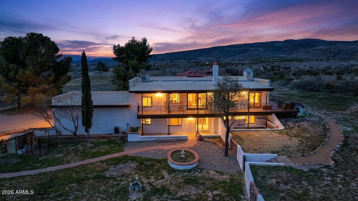 13505 E RINDONE LN - Photo 3