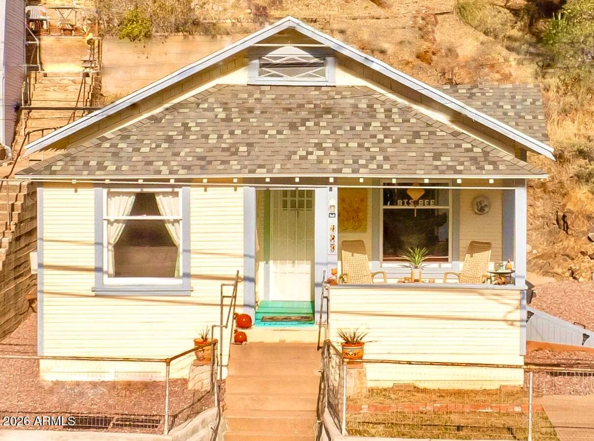 725 Tombstone Canyon — photo 1
