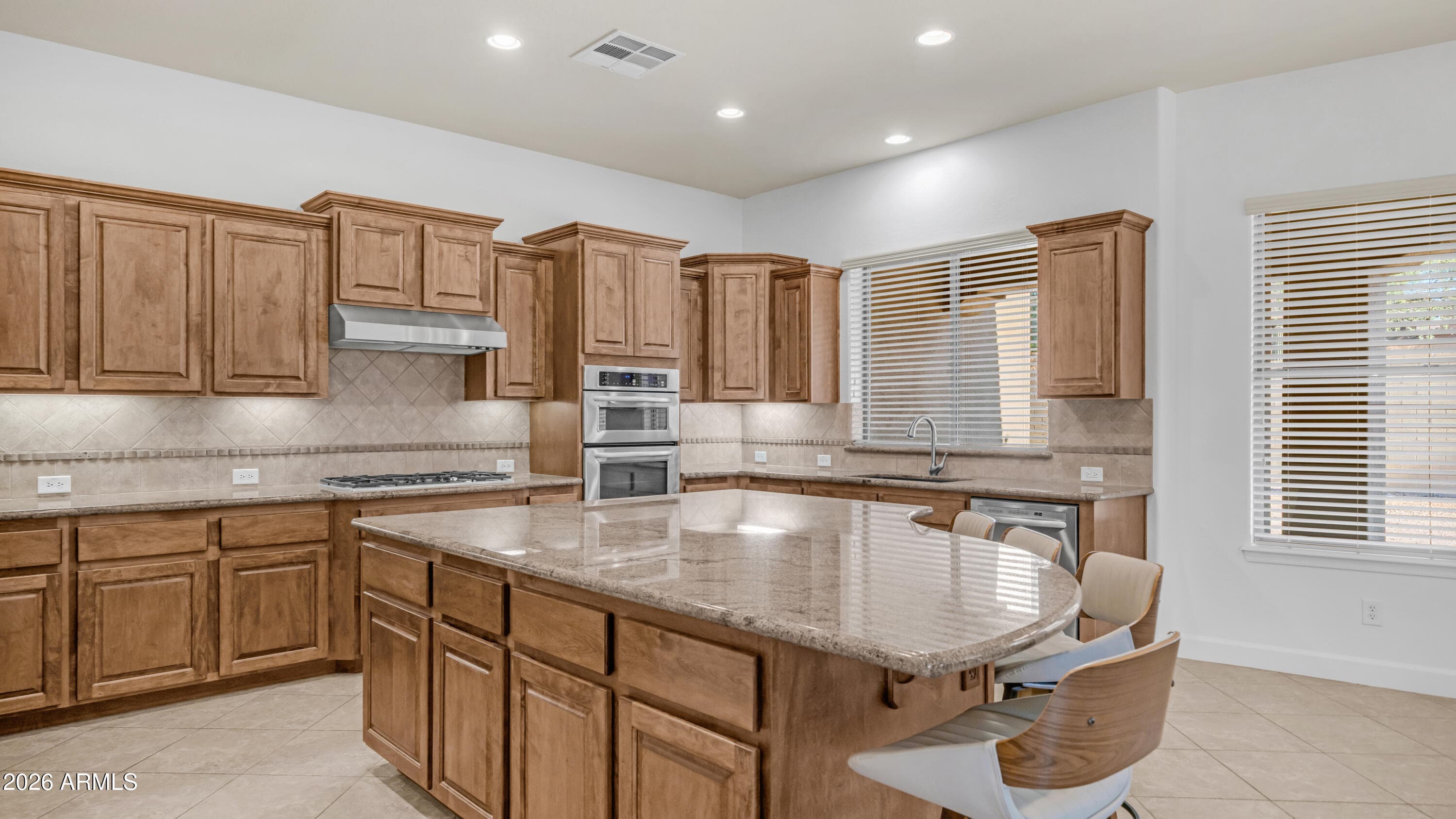 1606 W Silentcove Ln — photo 2