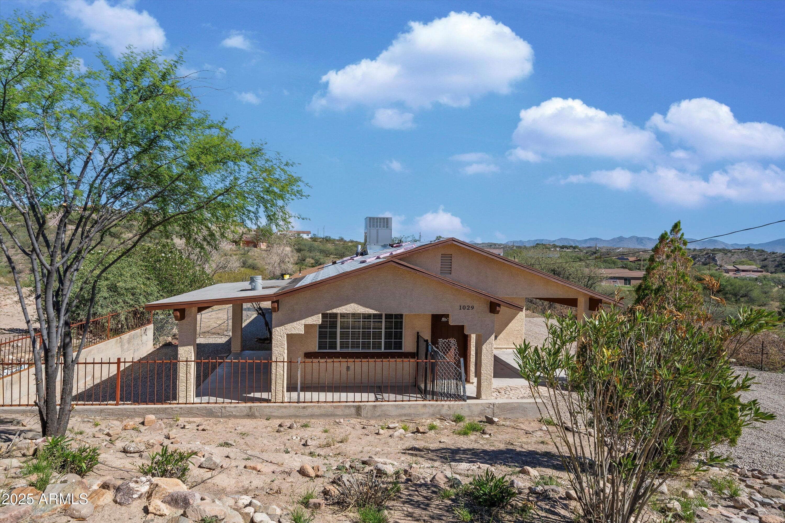 1029 N Camino Estrella -- — photo 2