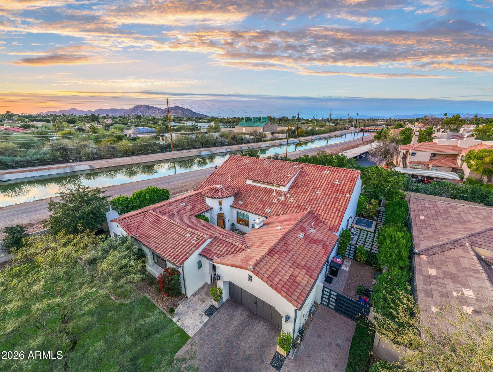 7624 E Solano Dr — photo 1