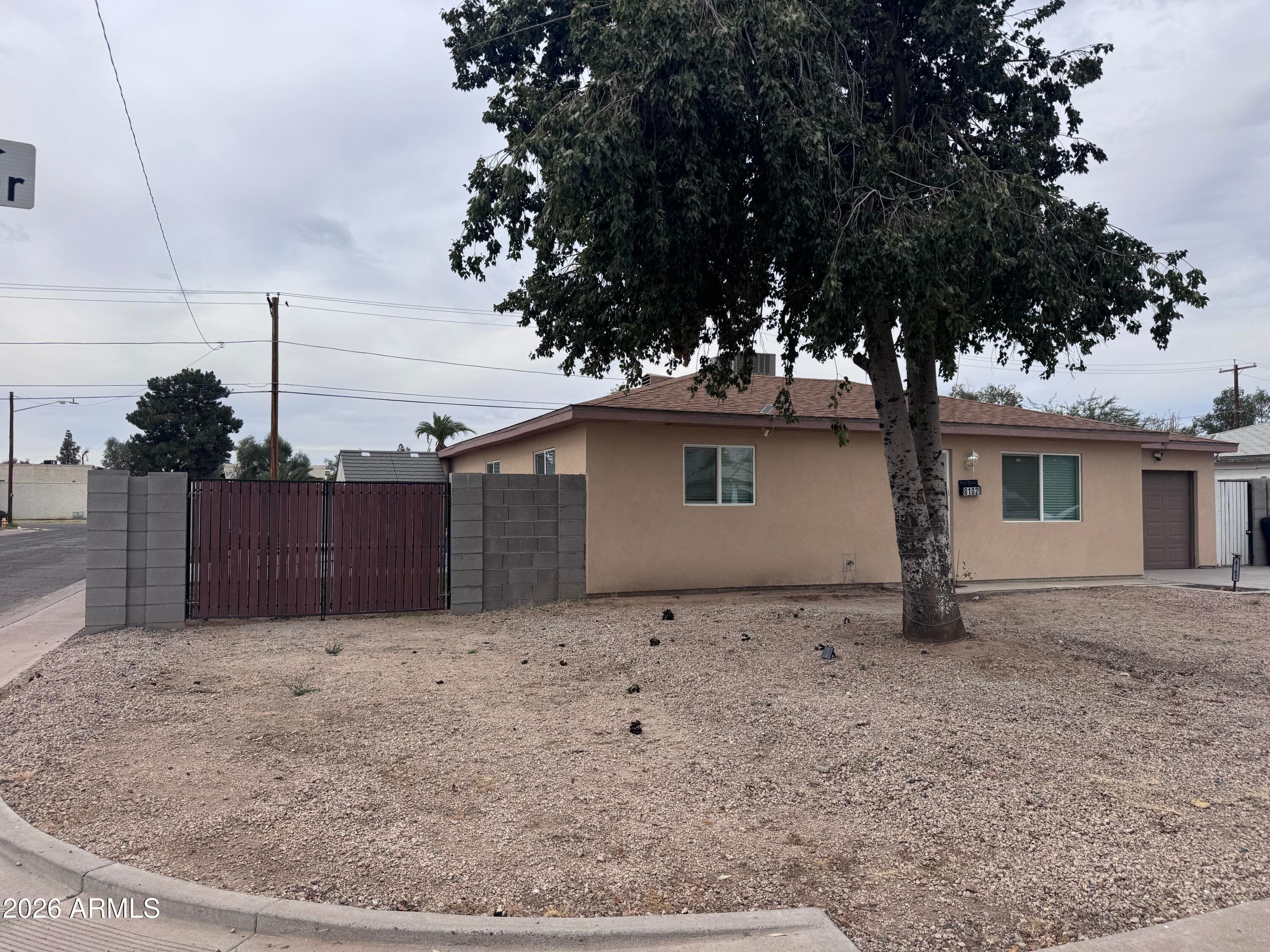 8102 N 30th Dr — photo 2