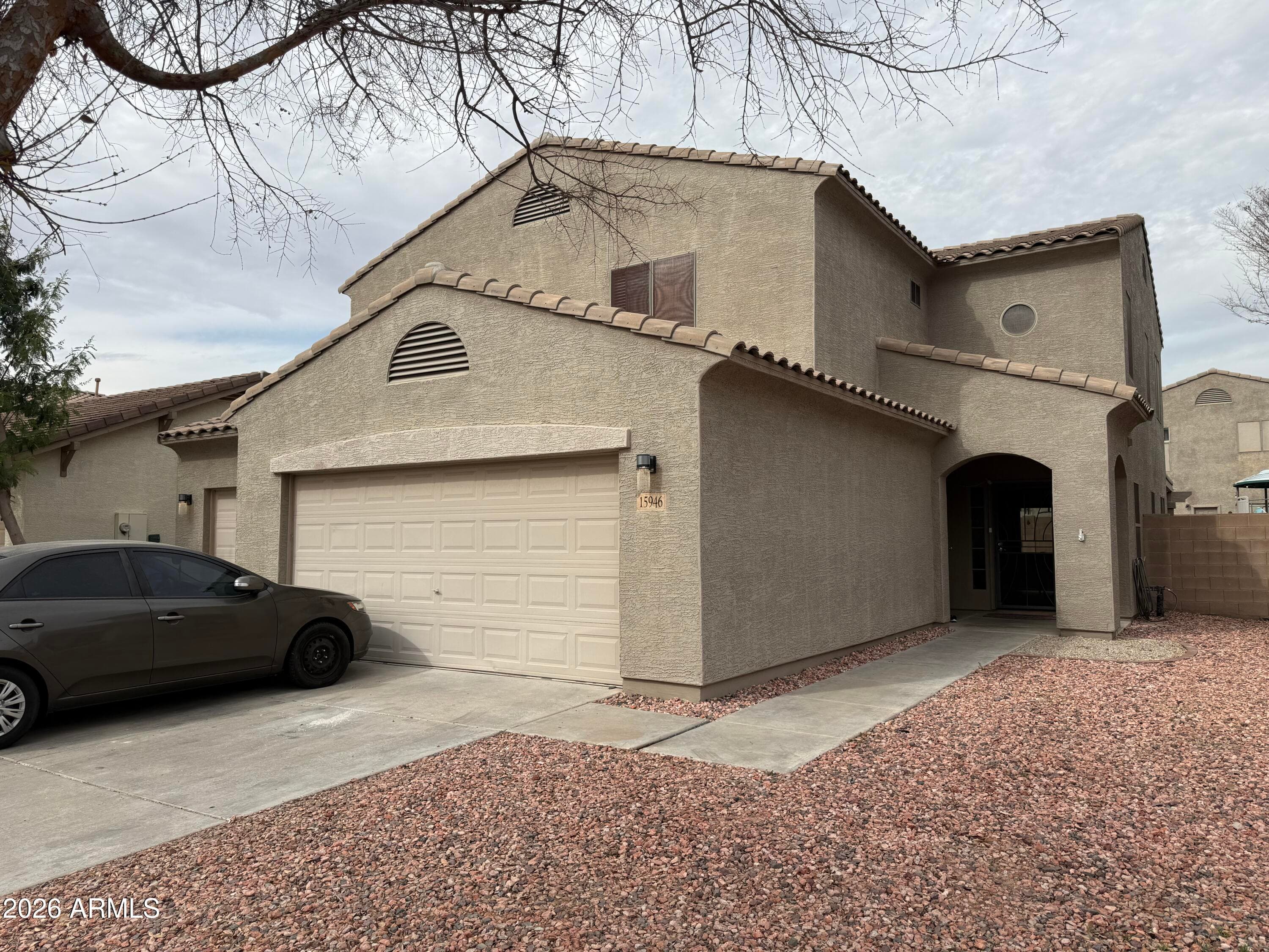 15946 W Port Royale Ln — photo 1