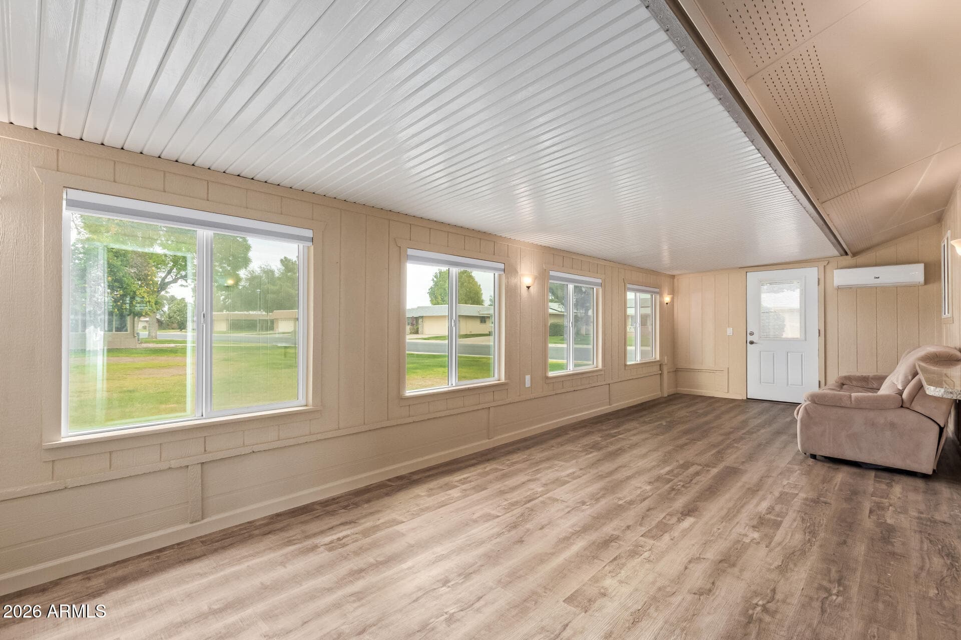 9402 W LONG HILLS DR - Photo 4