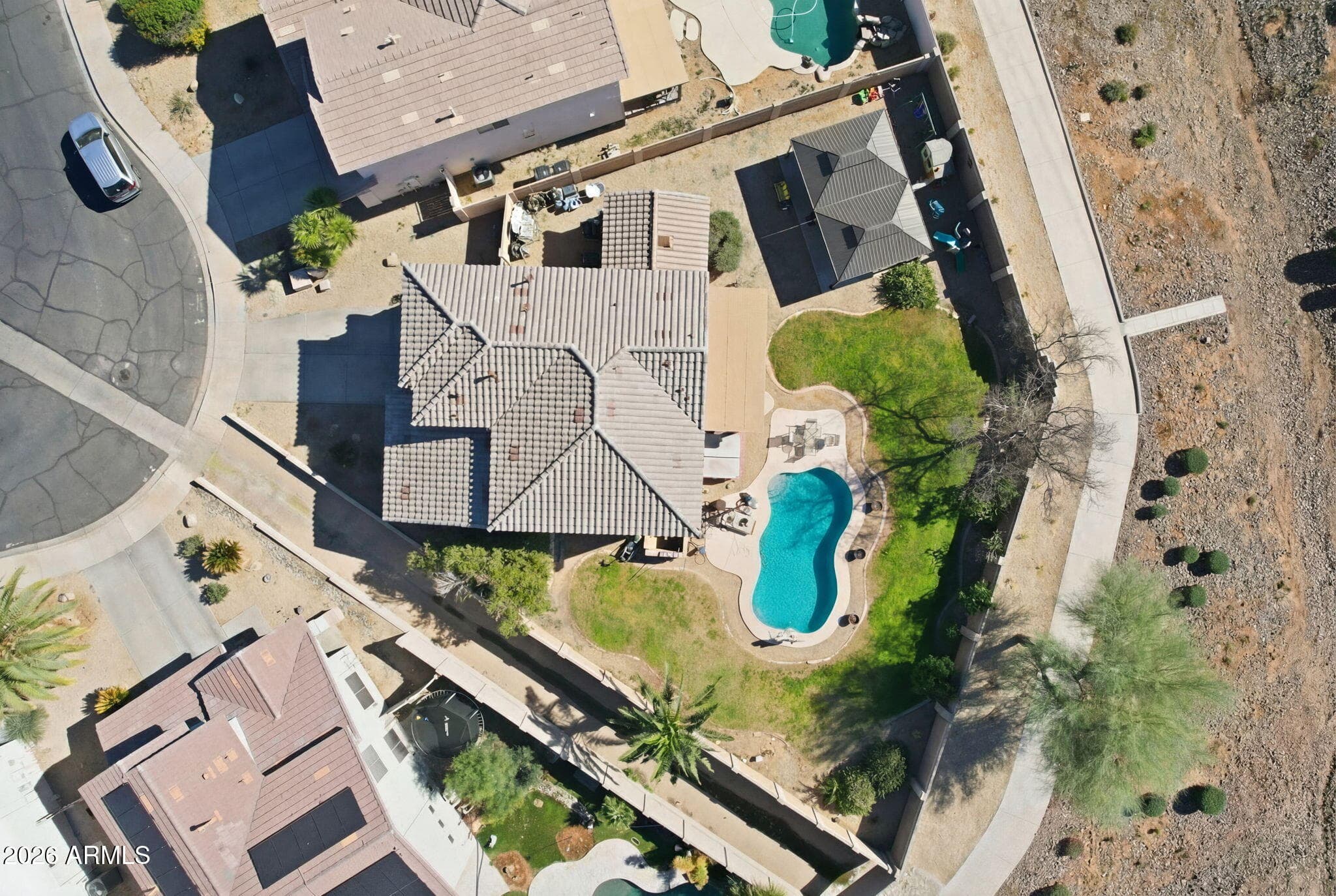 14385 W Verde Ln — photo 2