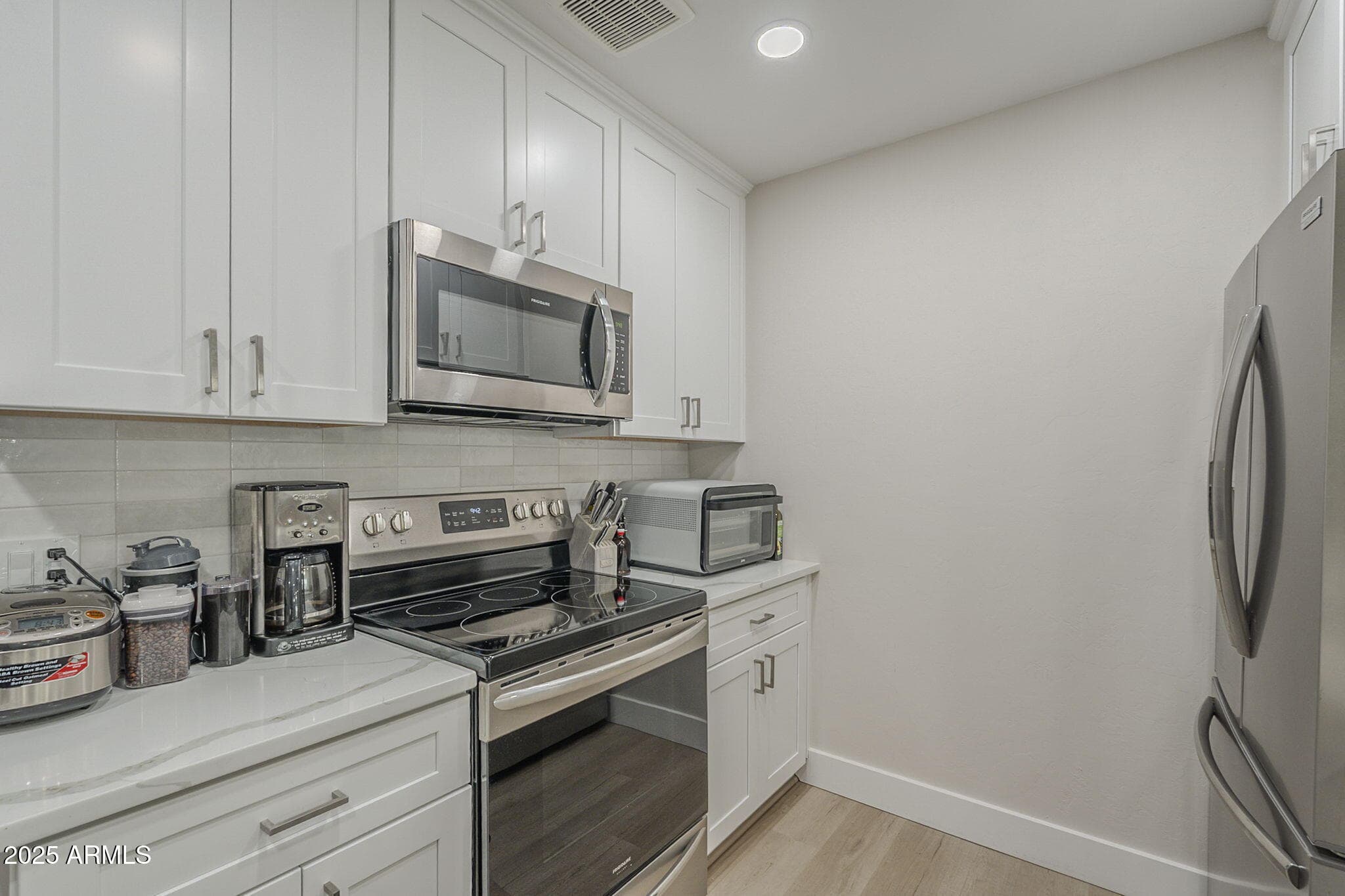 2038 E RIVER RD - Photo 5