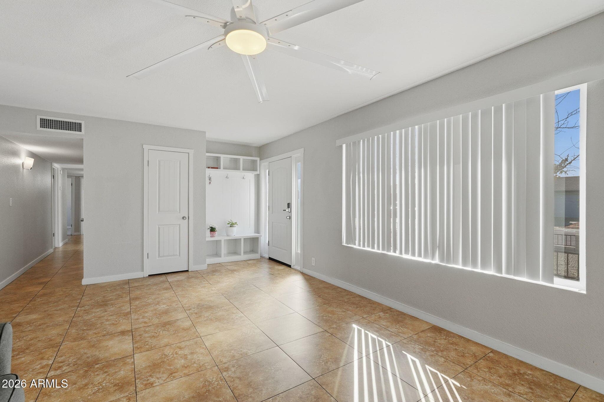 18815 N 22nd Ln — photo 2