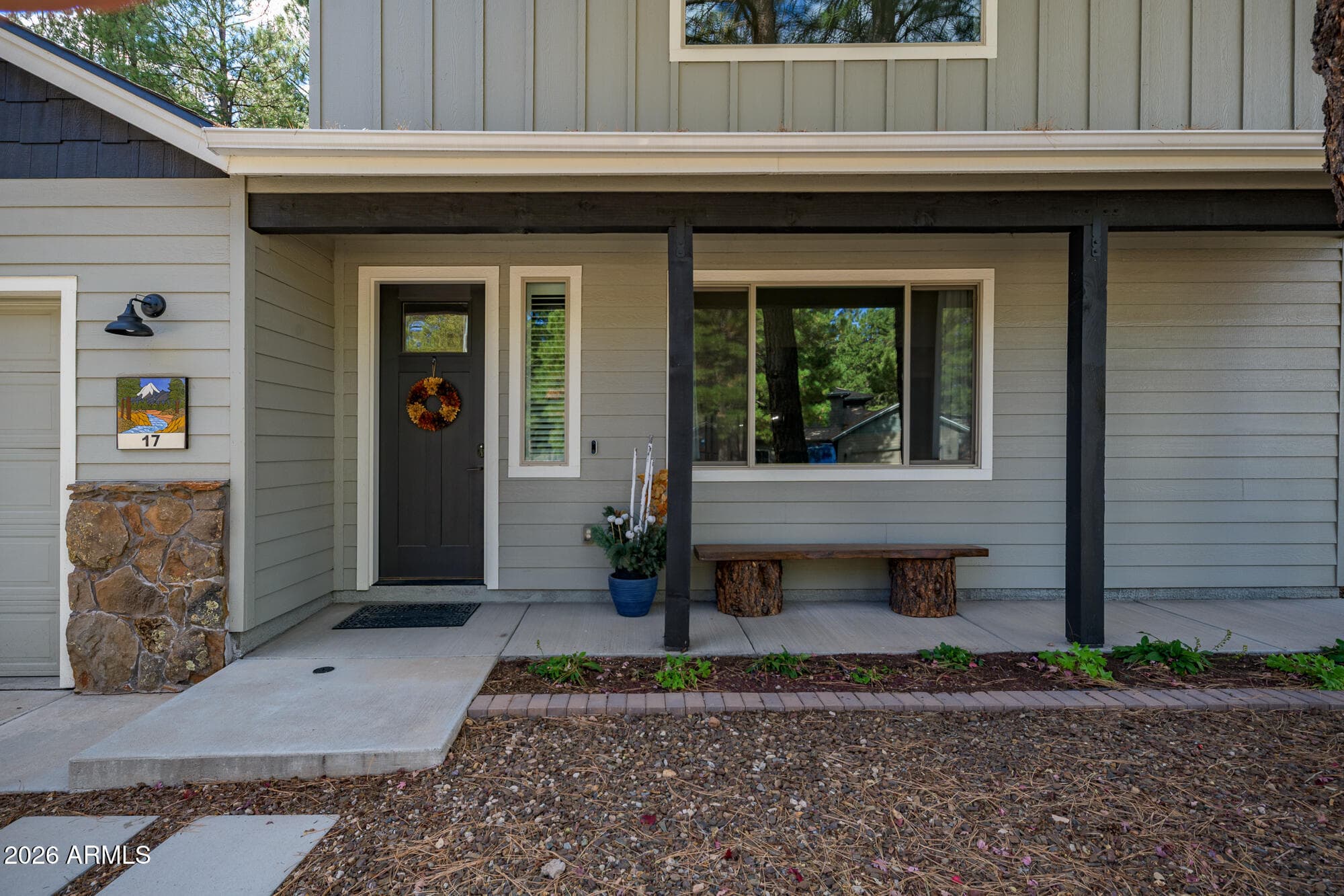 17 E Tranquil Ln — photo 2