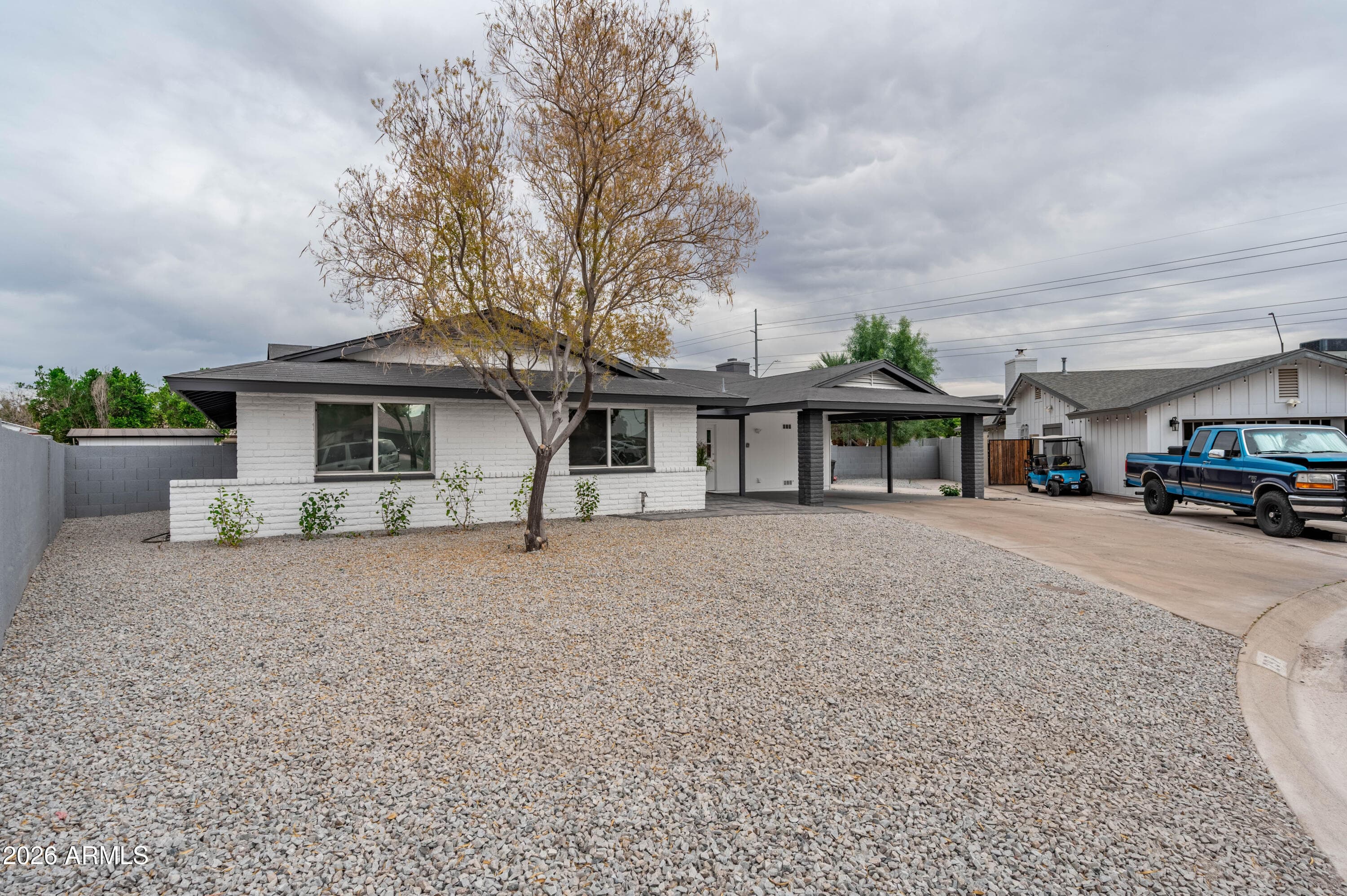 297 S Hacienda Circle — photo 2