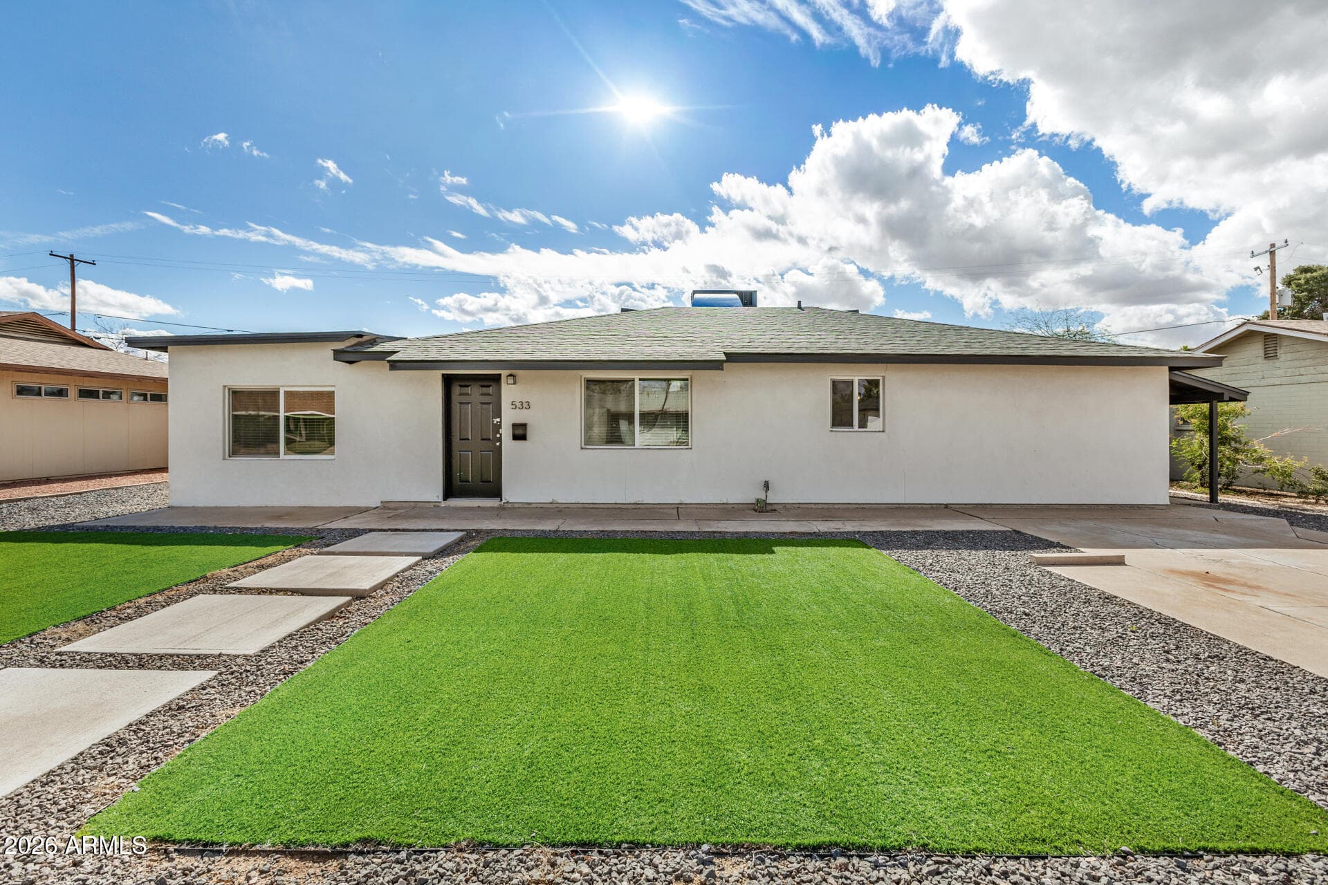 533 W 18th St — photo 1