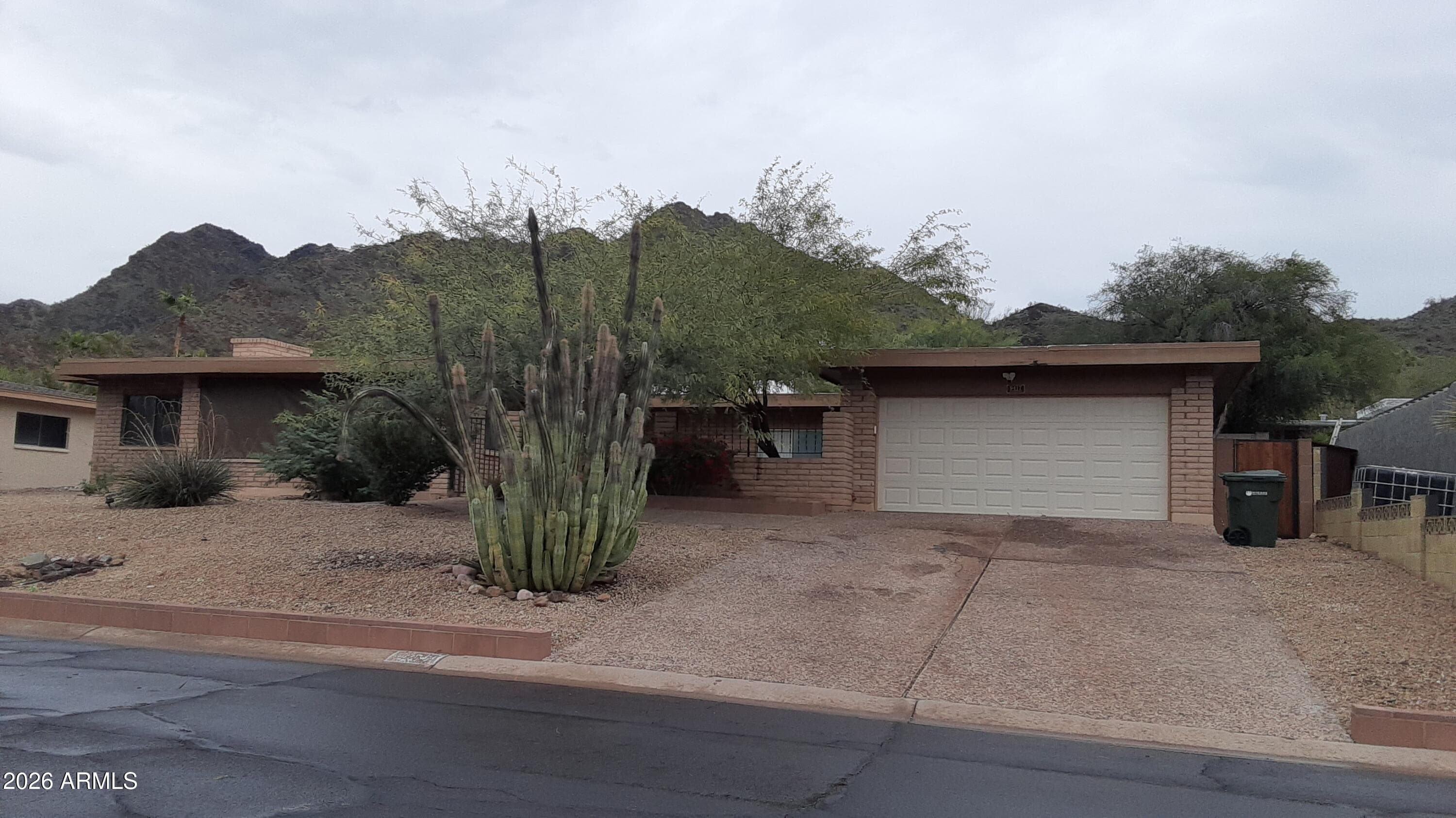 9417 N 17th Pl — photo 2