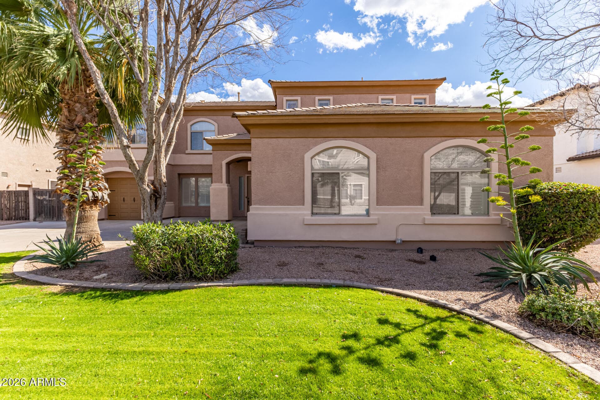 949 E Benrich Dr — photo 1