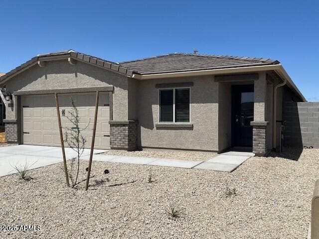 1050 W West Virginia Ave — photo 1