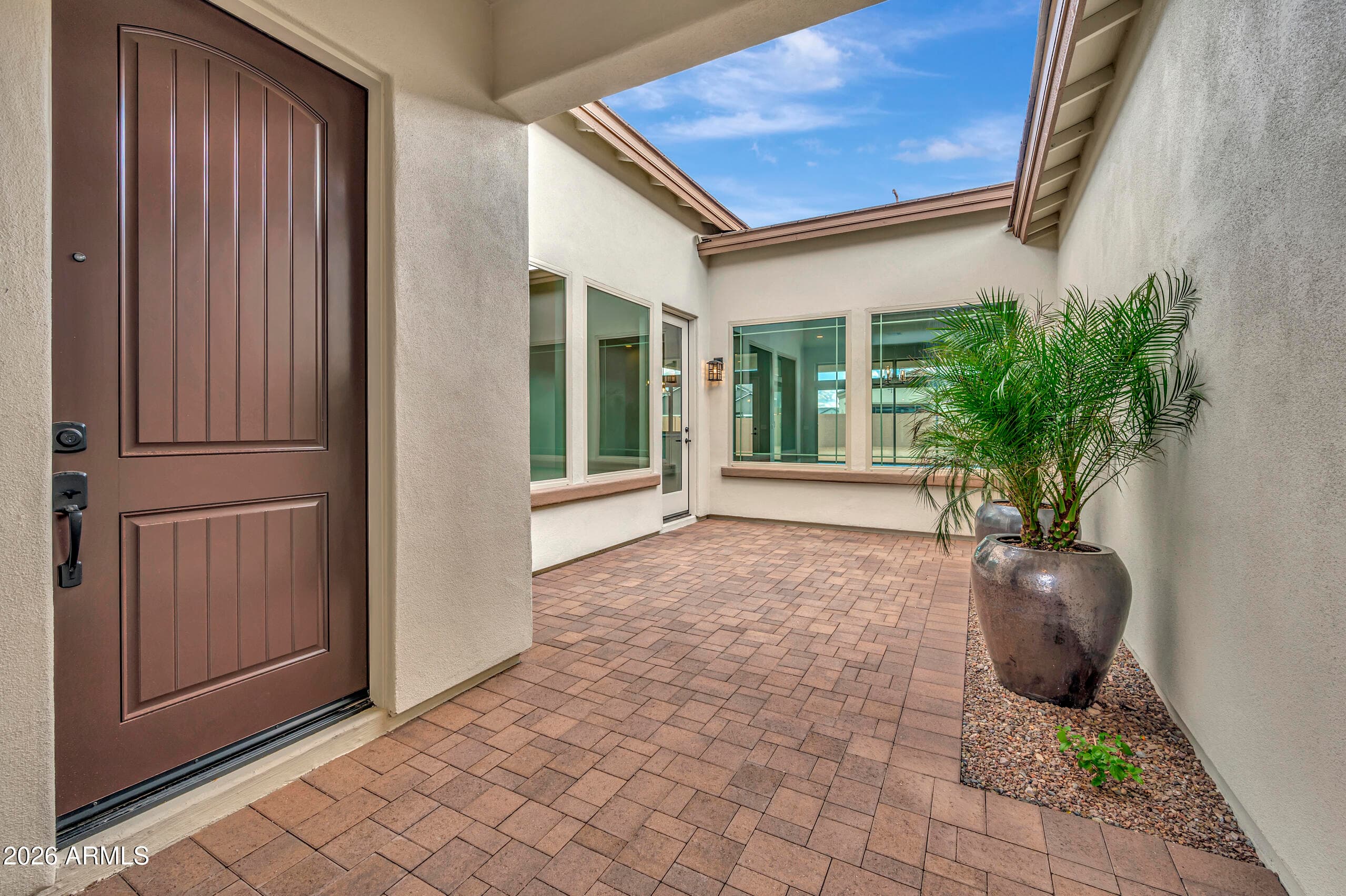 20705 W Berridge Ln — photo 2