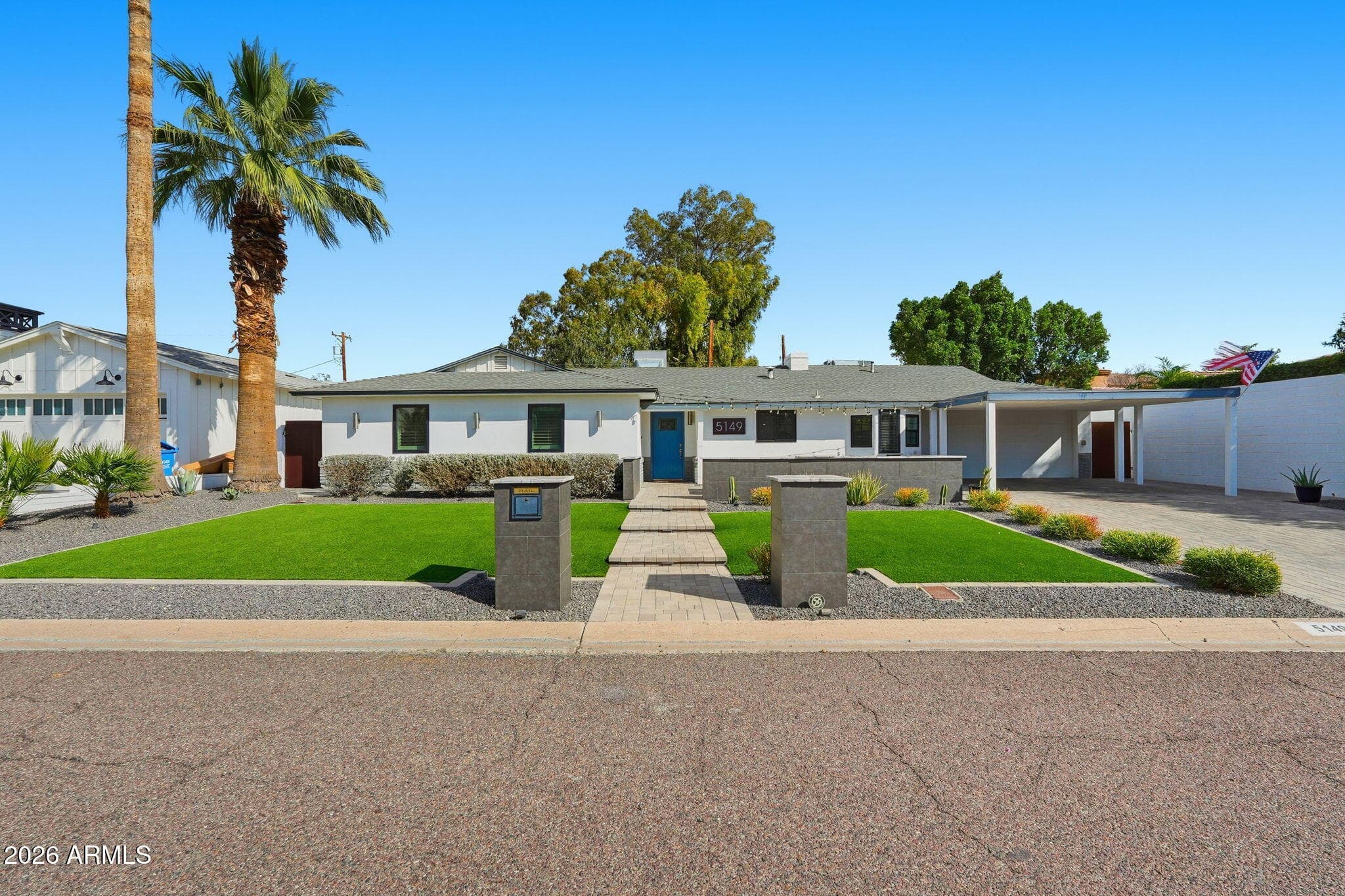 5149 N 34th St — photo 1