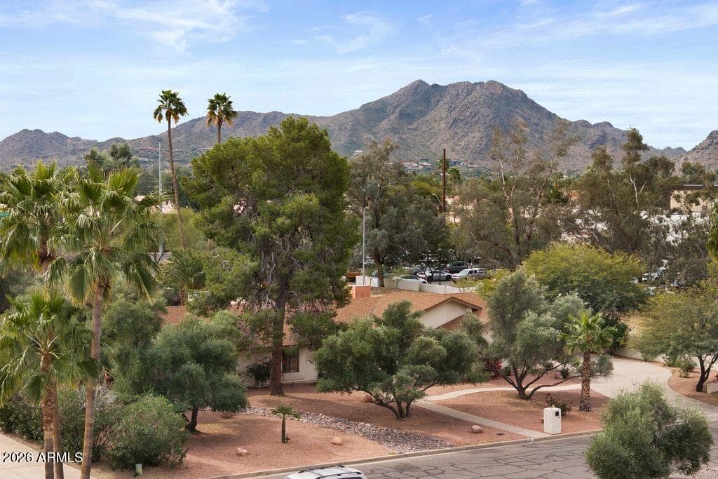 5401 E Sahuaro Dr — photo 2