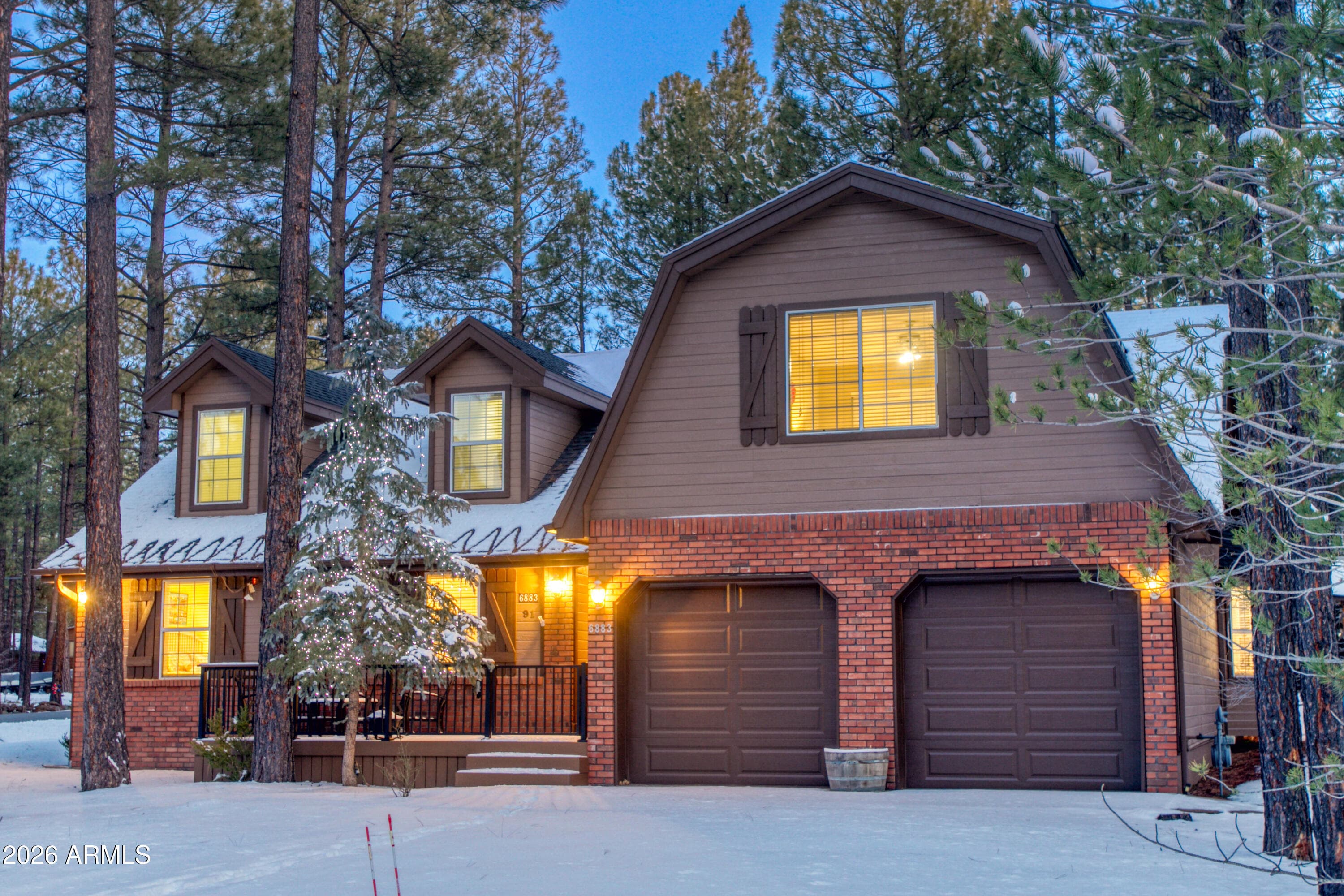 6883 Buckaroo Ln — photo 1