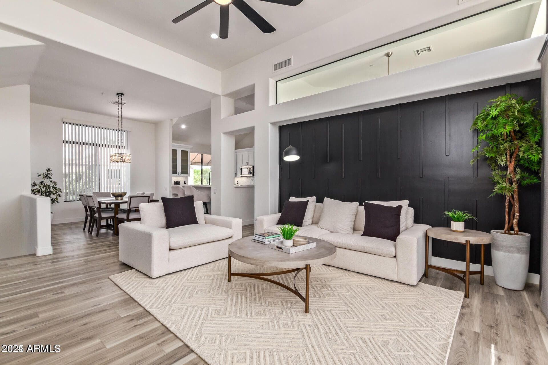 8989 N Gainey Center Dr 231 — photo 2