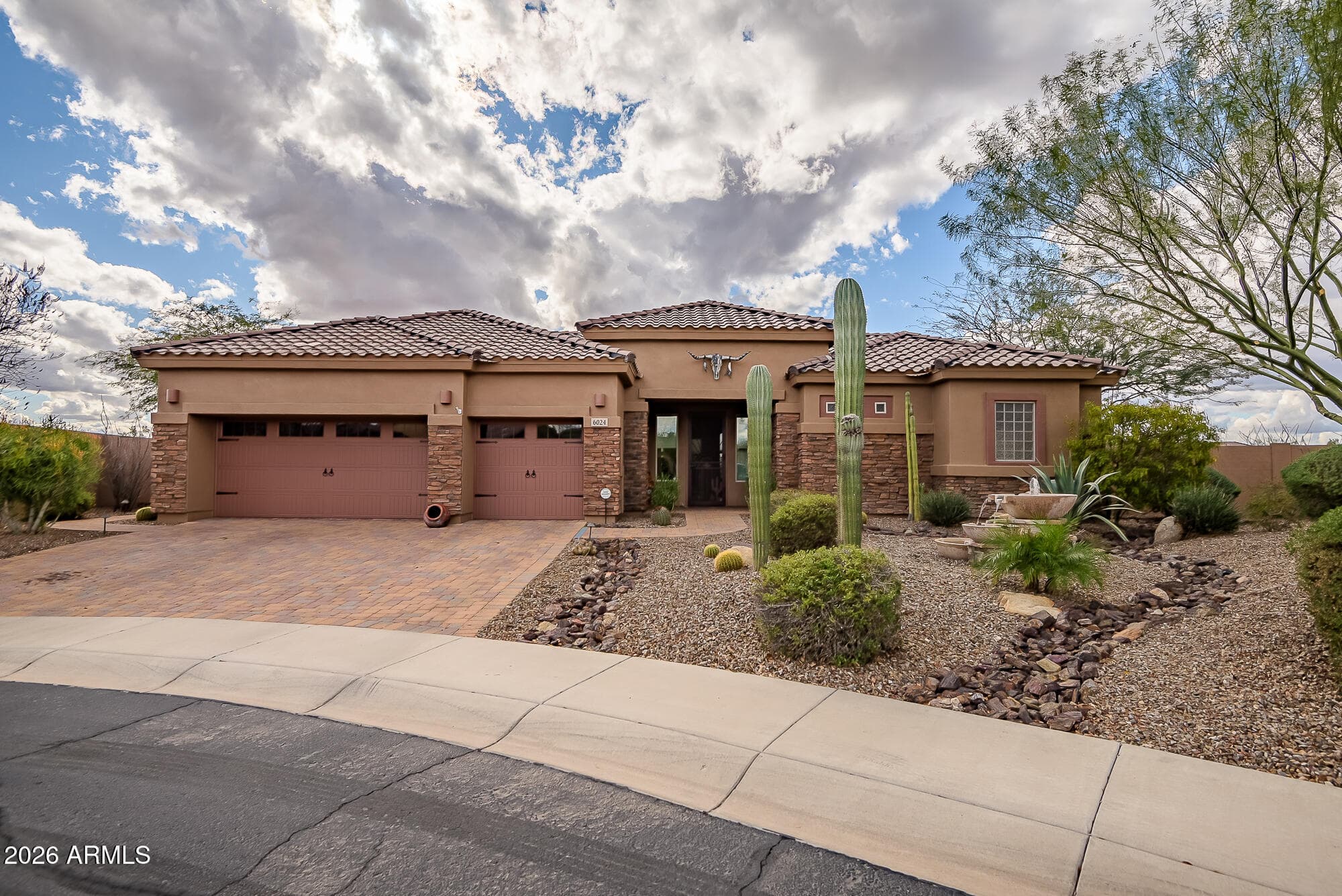 6024 E Bramble Berry Ln — photo 1