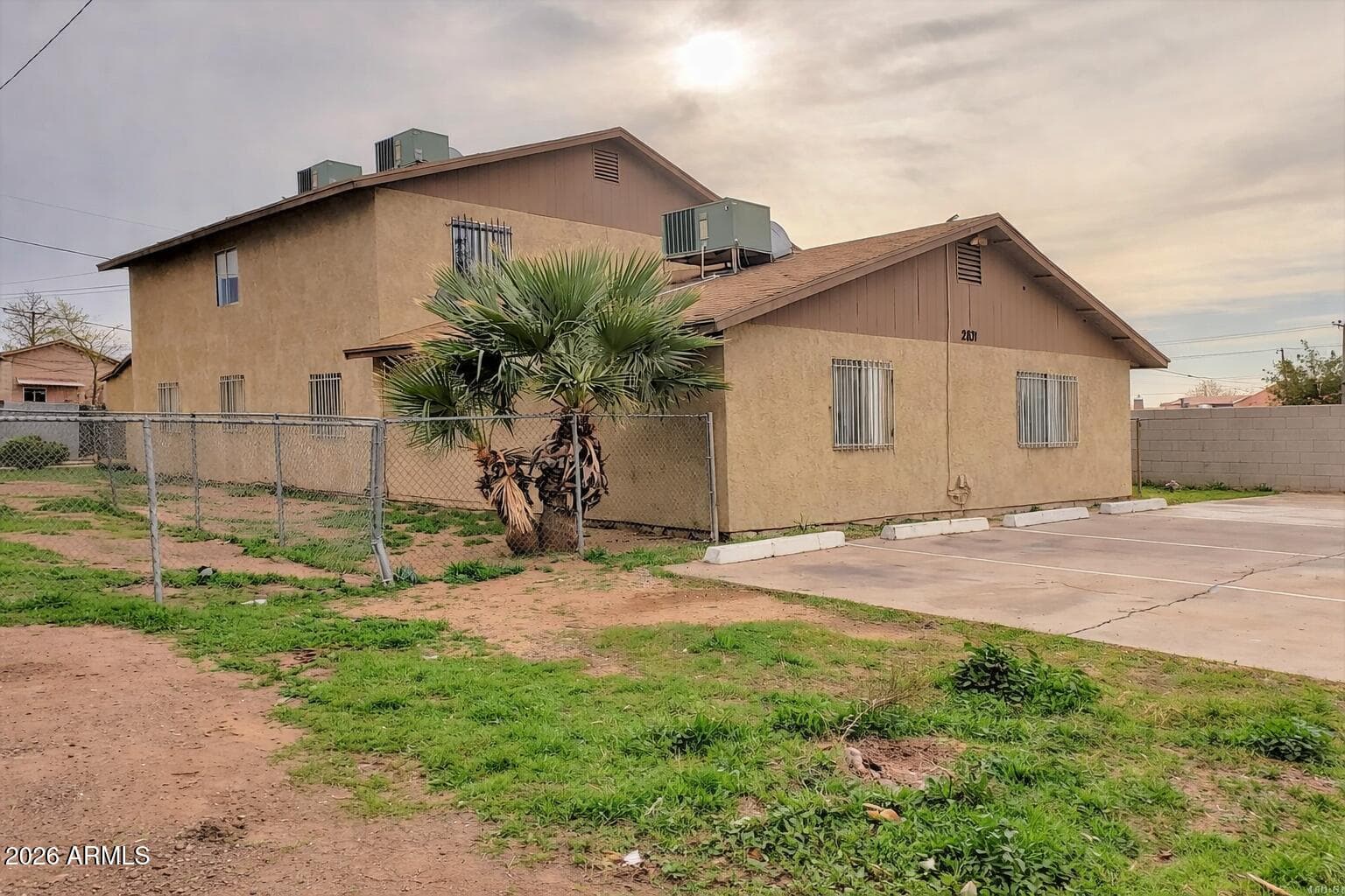 2831 E Mobile Ln — photo 1