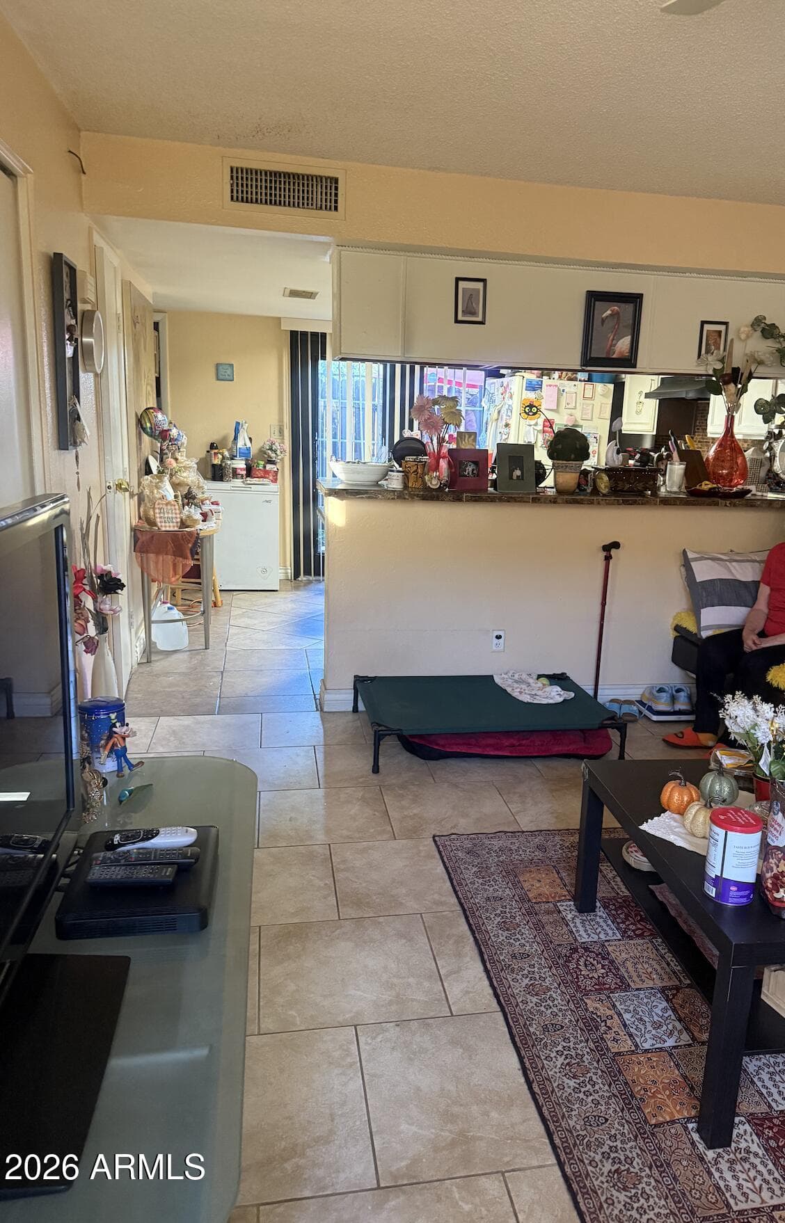 2423 E Tracy Ln 3 — photo 2