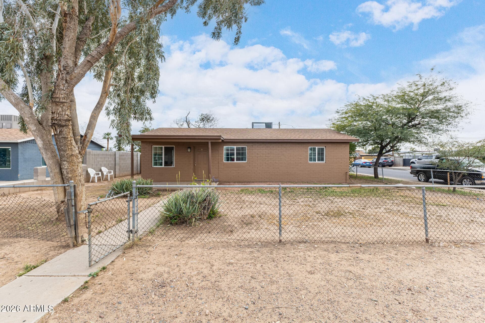 2843 W Granada Rd — photo 1