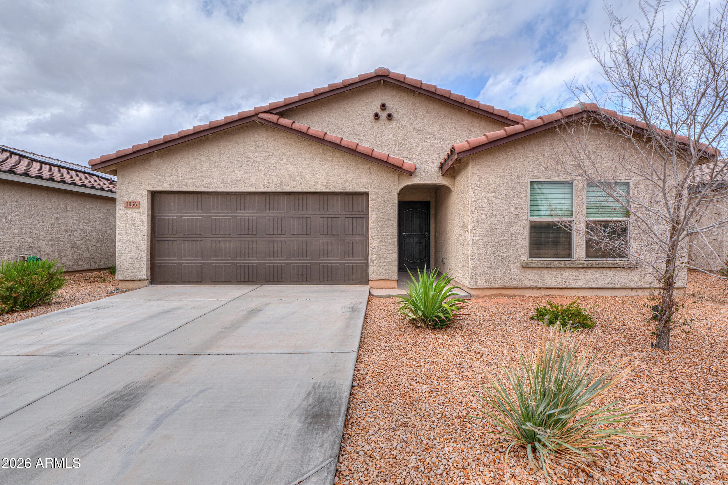 1036 W Nina Dr — photo 2