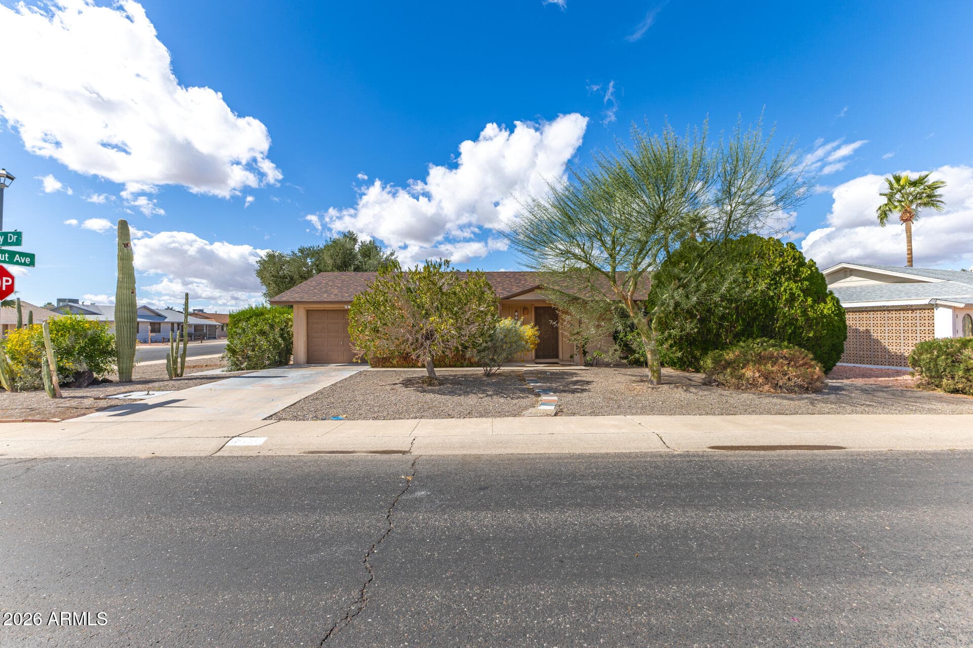 10701 W Canterbury Dr — photo 1