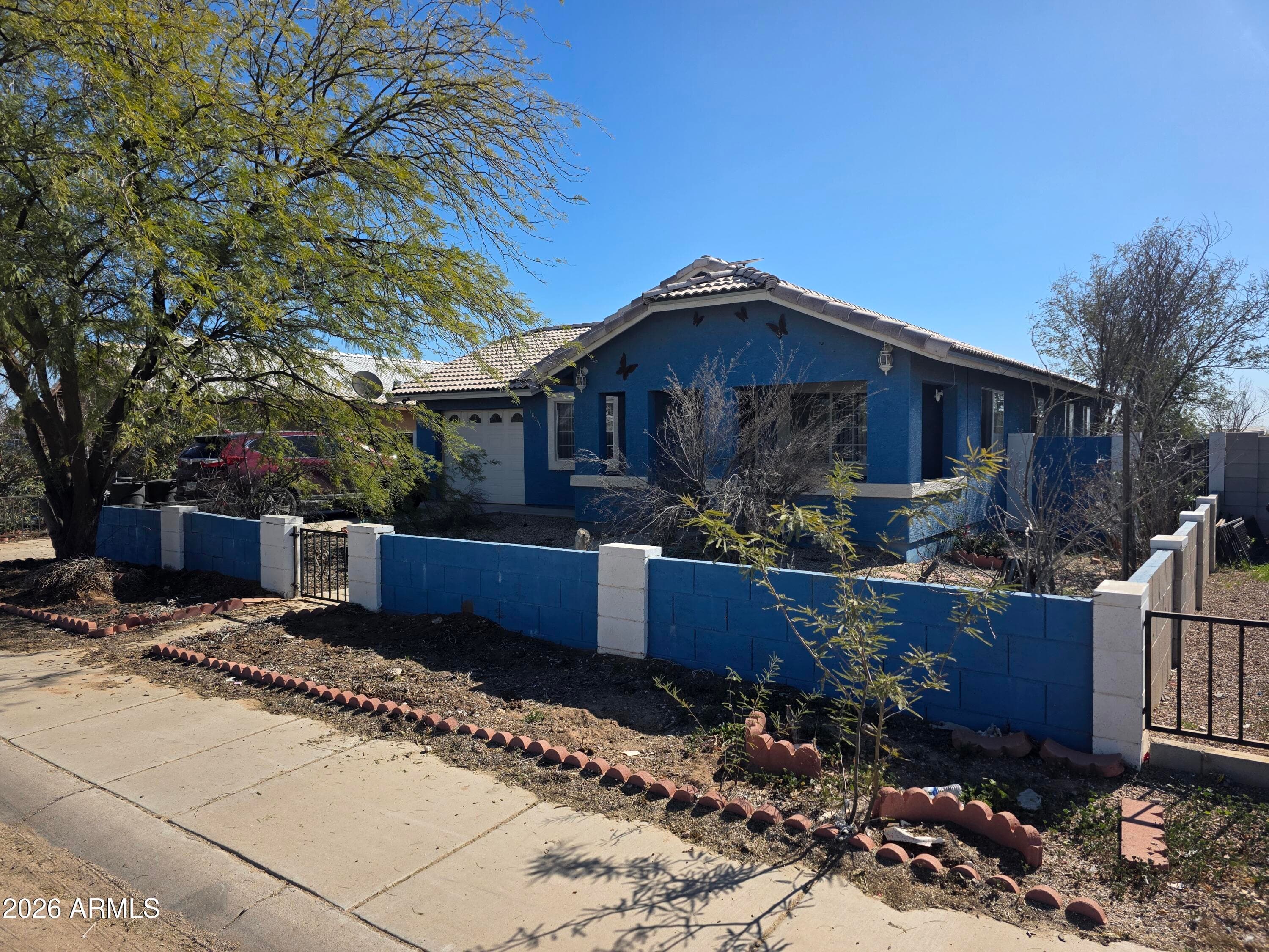 18959 W Jacqueline Ave — photo 1