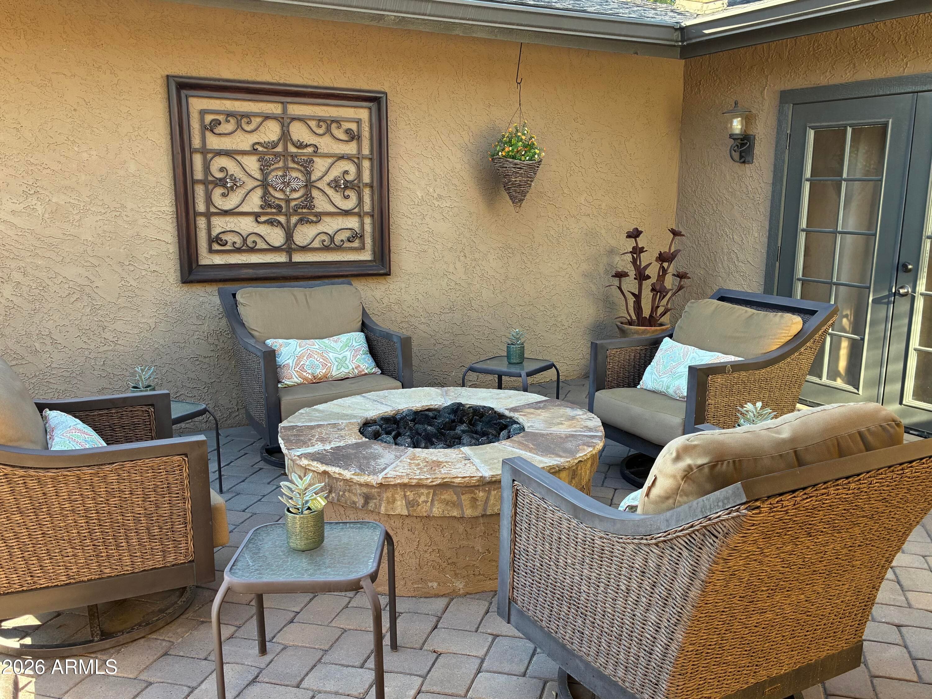 8642 E Clydesdale Trail — photo 2