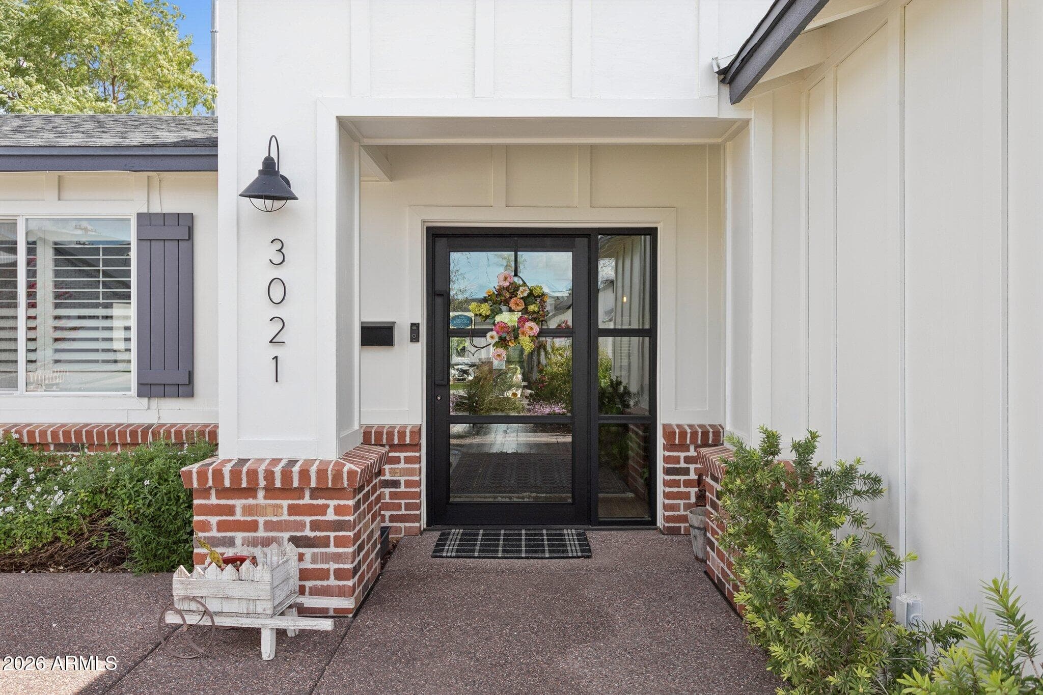 3021 N 47th Pl — photo 2