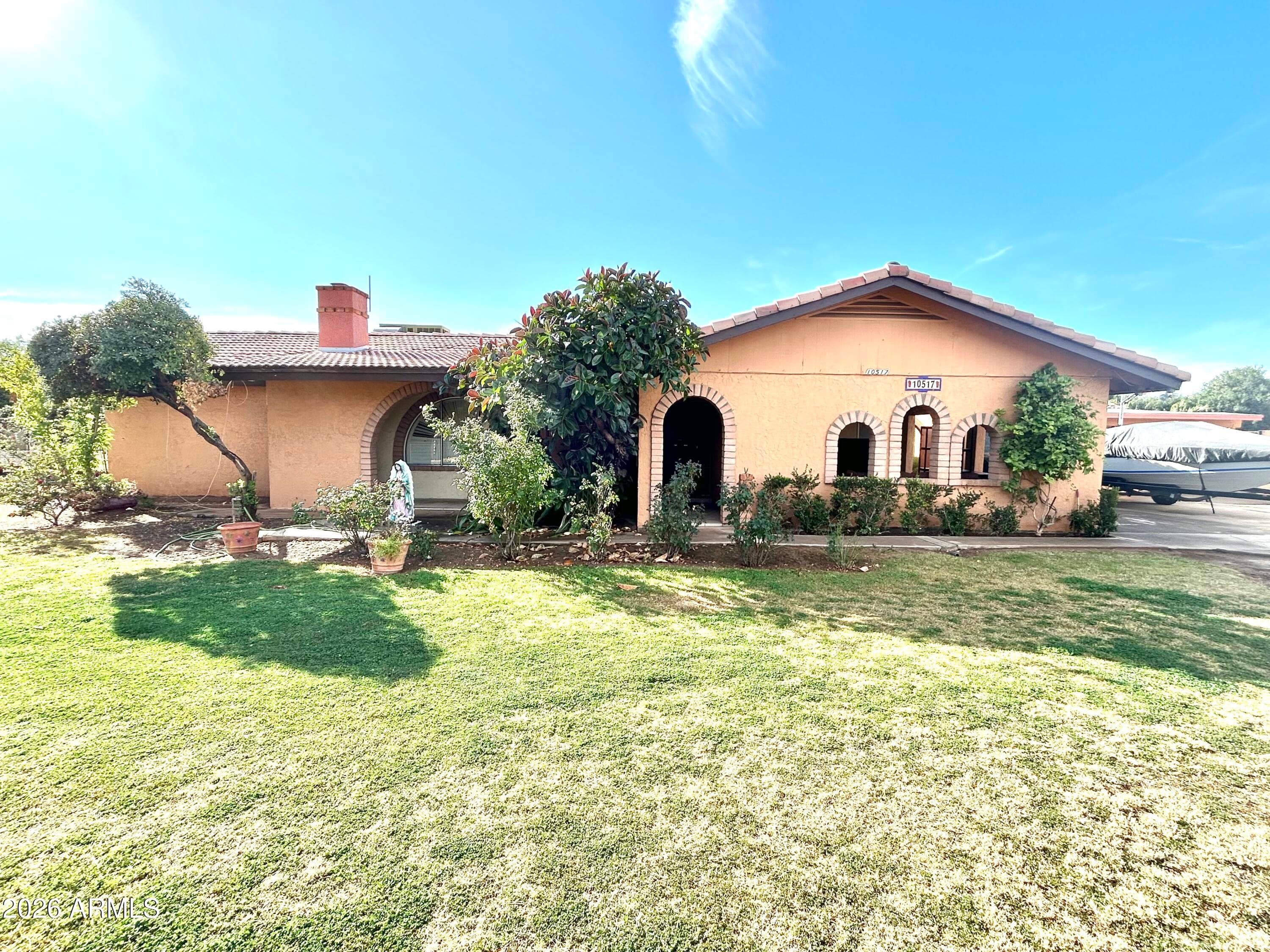 10517 W Catalina Dr — photo 1