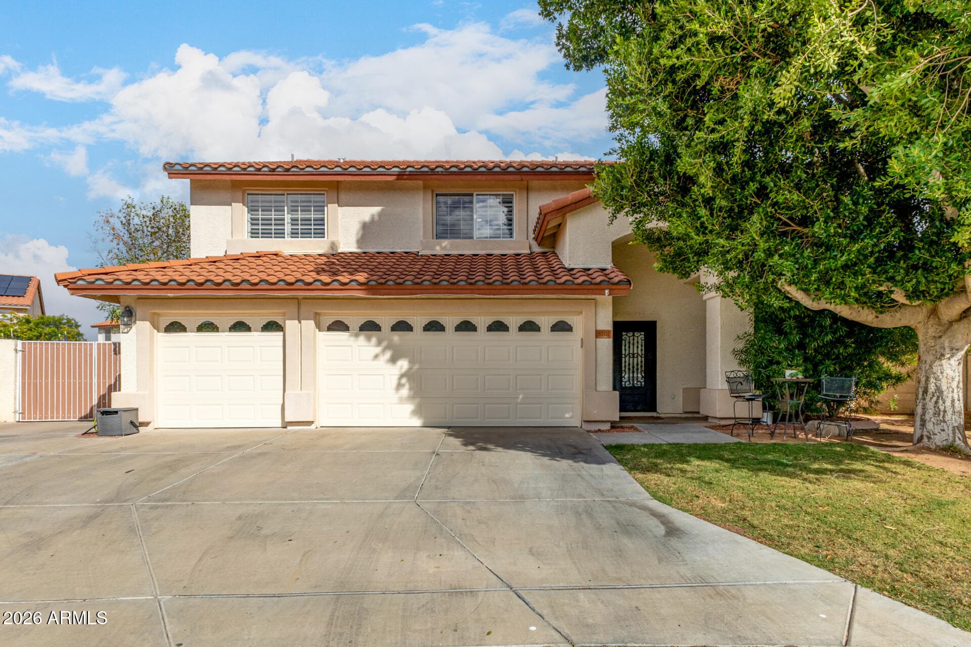 5702 W Windrose Dr — photo 1