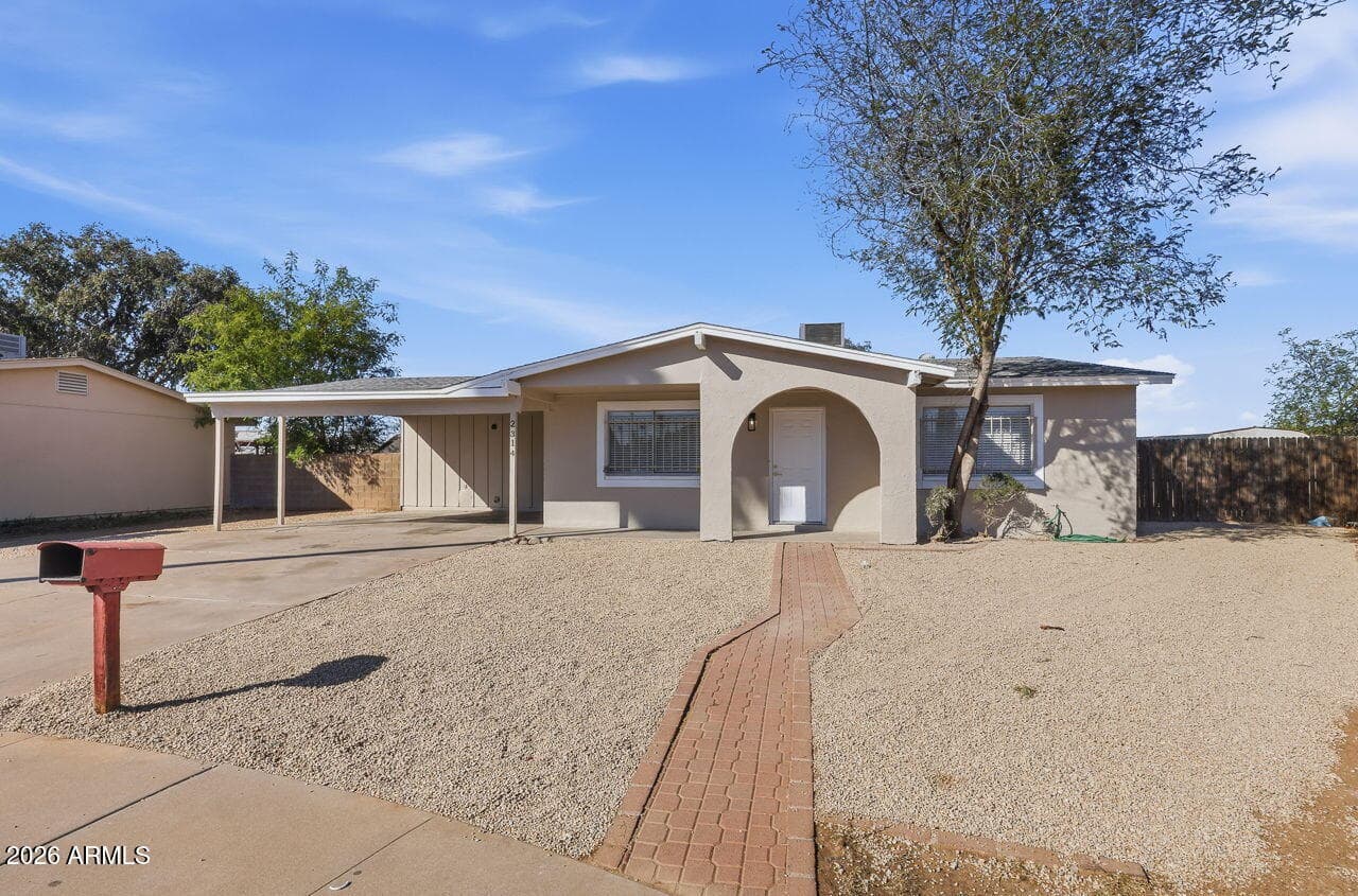 2314 N 71st Dr — photo 1