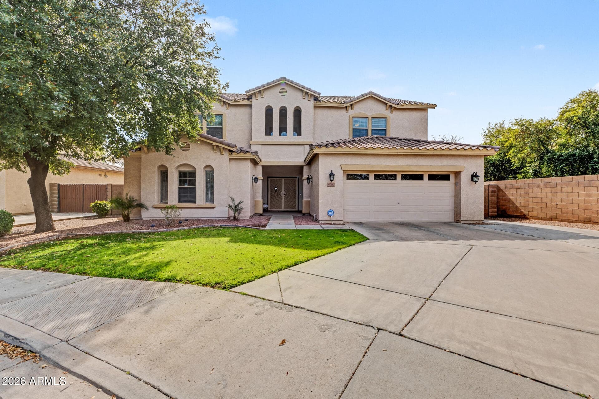 4067 E County Down Dr — photo 1