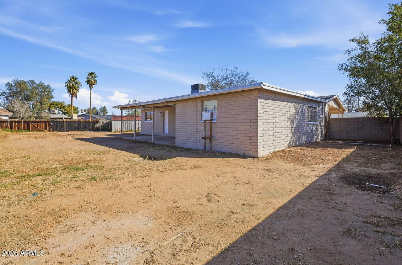 2314 N 71st Dr — photo 33