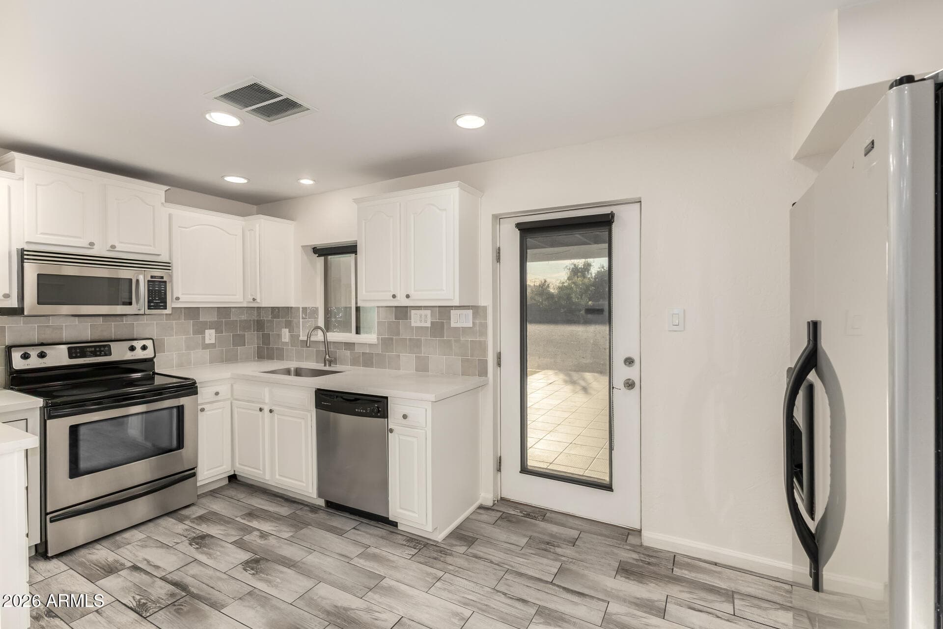 2602 N 71st St — photo 2