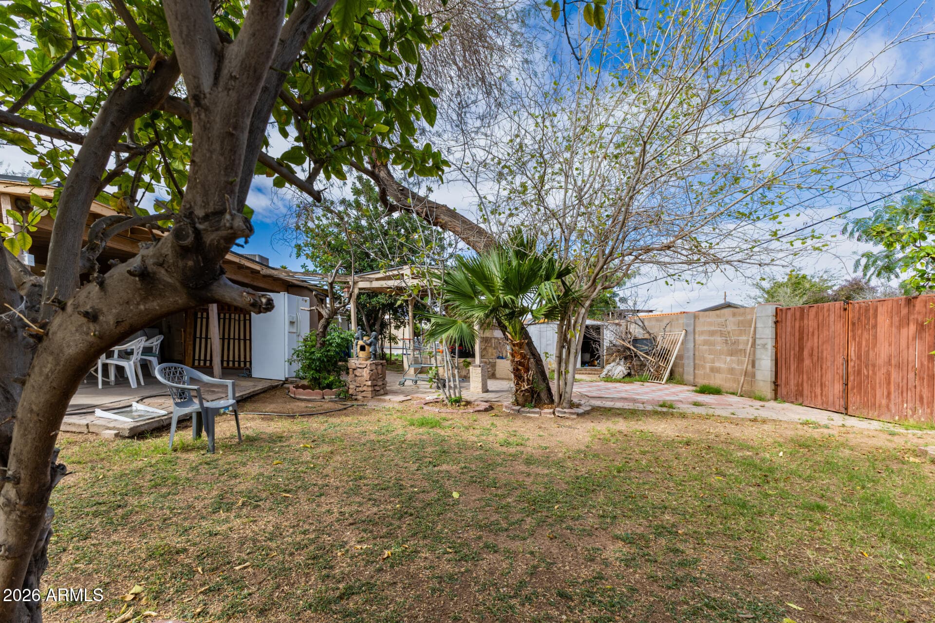 1246 E Millett Ave — photo 31