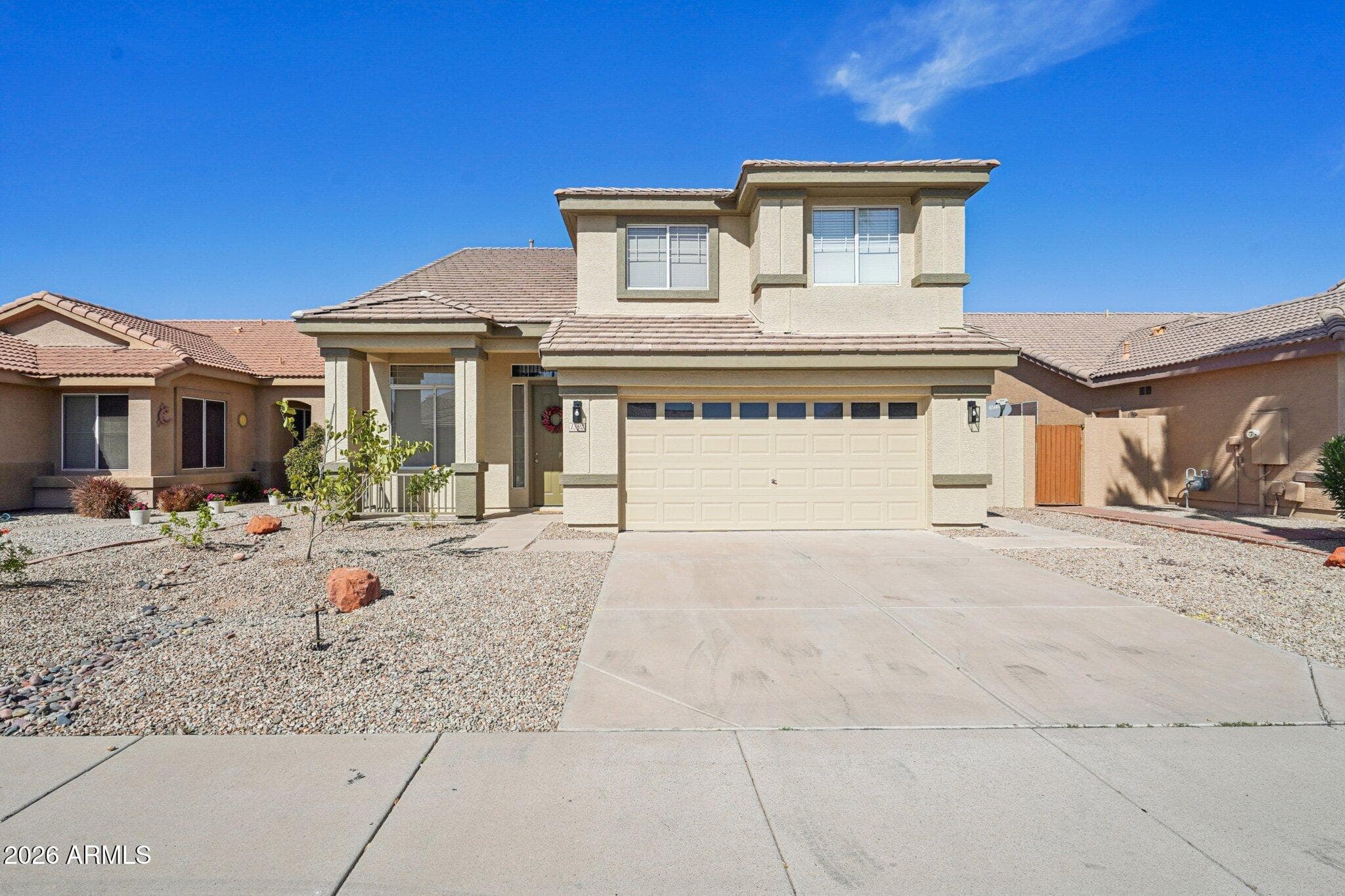 1392 W Thompson Way — photo 1
