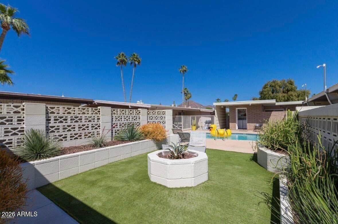 3713 E Glenrosa Ave — photo 45