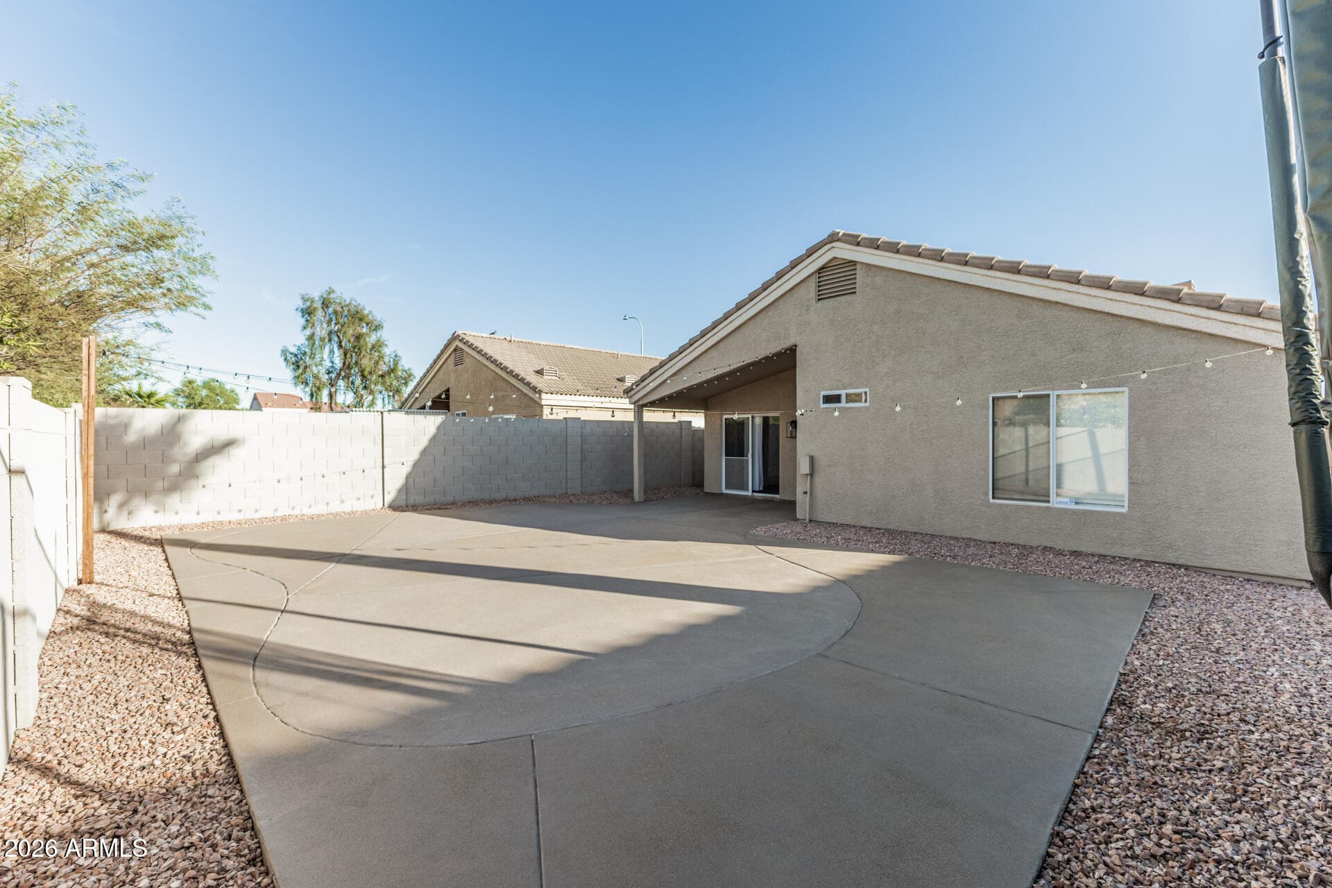 868 E Laredo St — photo 23