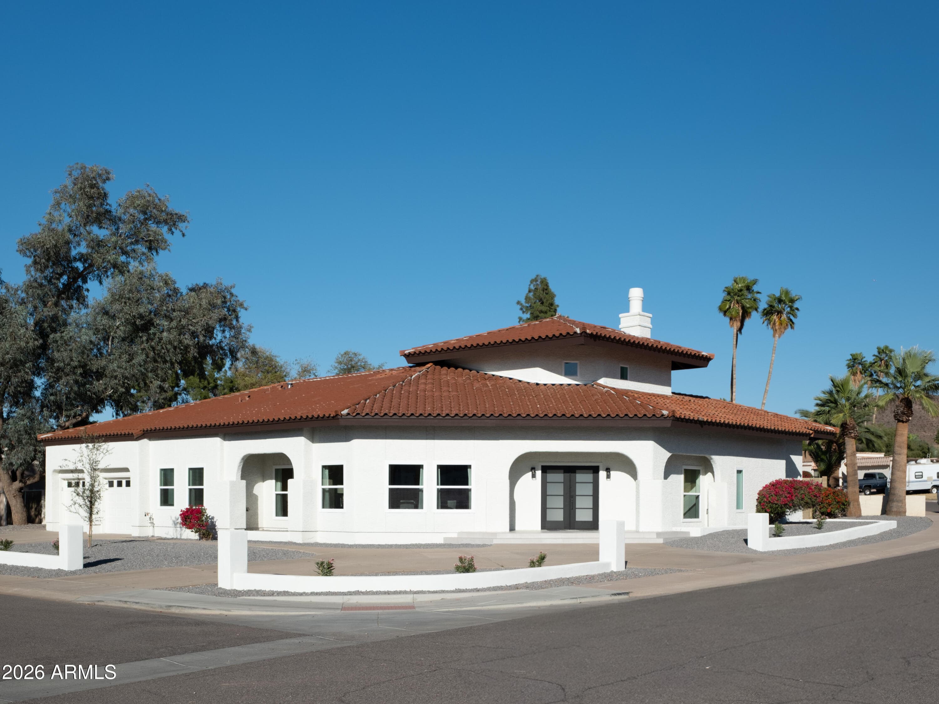 15215 N 7th Pl — photo 1