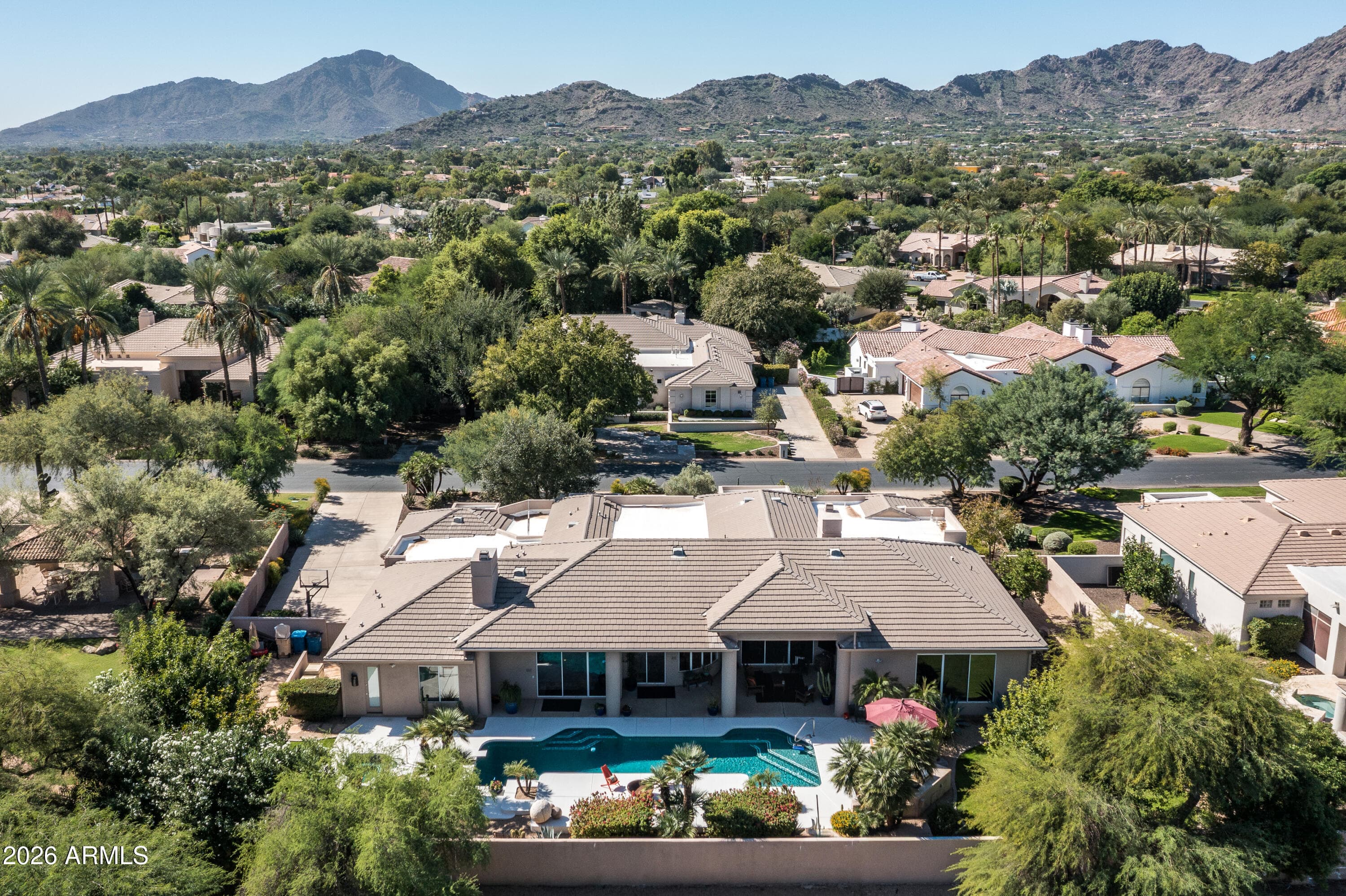 7124 E Foothill Dr — photo 1