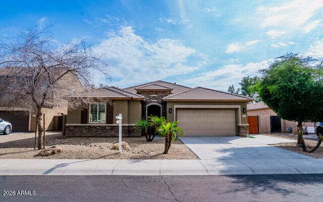 16045 W Almeria Rd — photo 2