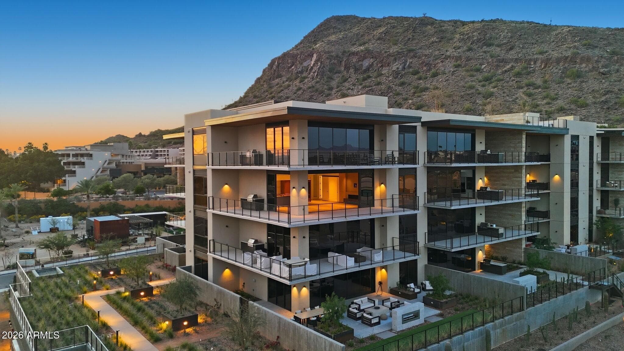 4849 N Camelback Rdg Dr B302 — photo 1