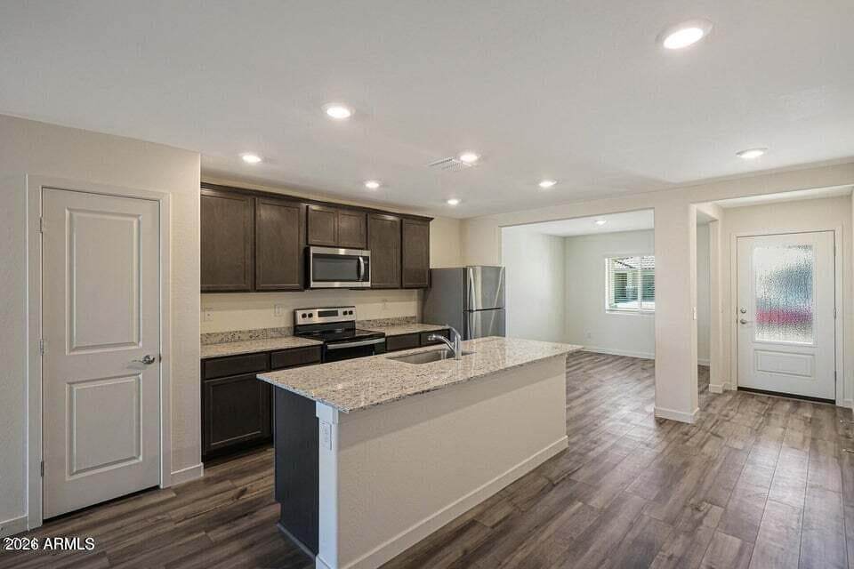1130 W West Virginia Ave — photo 2