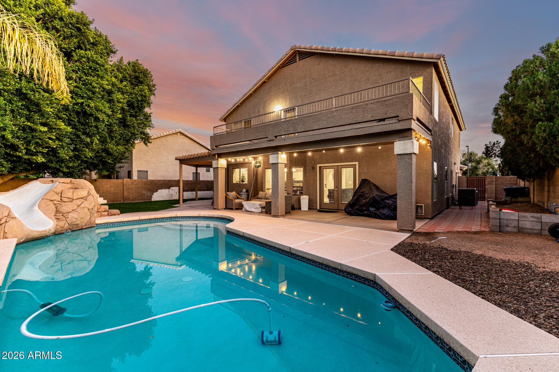 744 W Estrella Dr — photo 2
