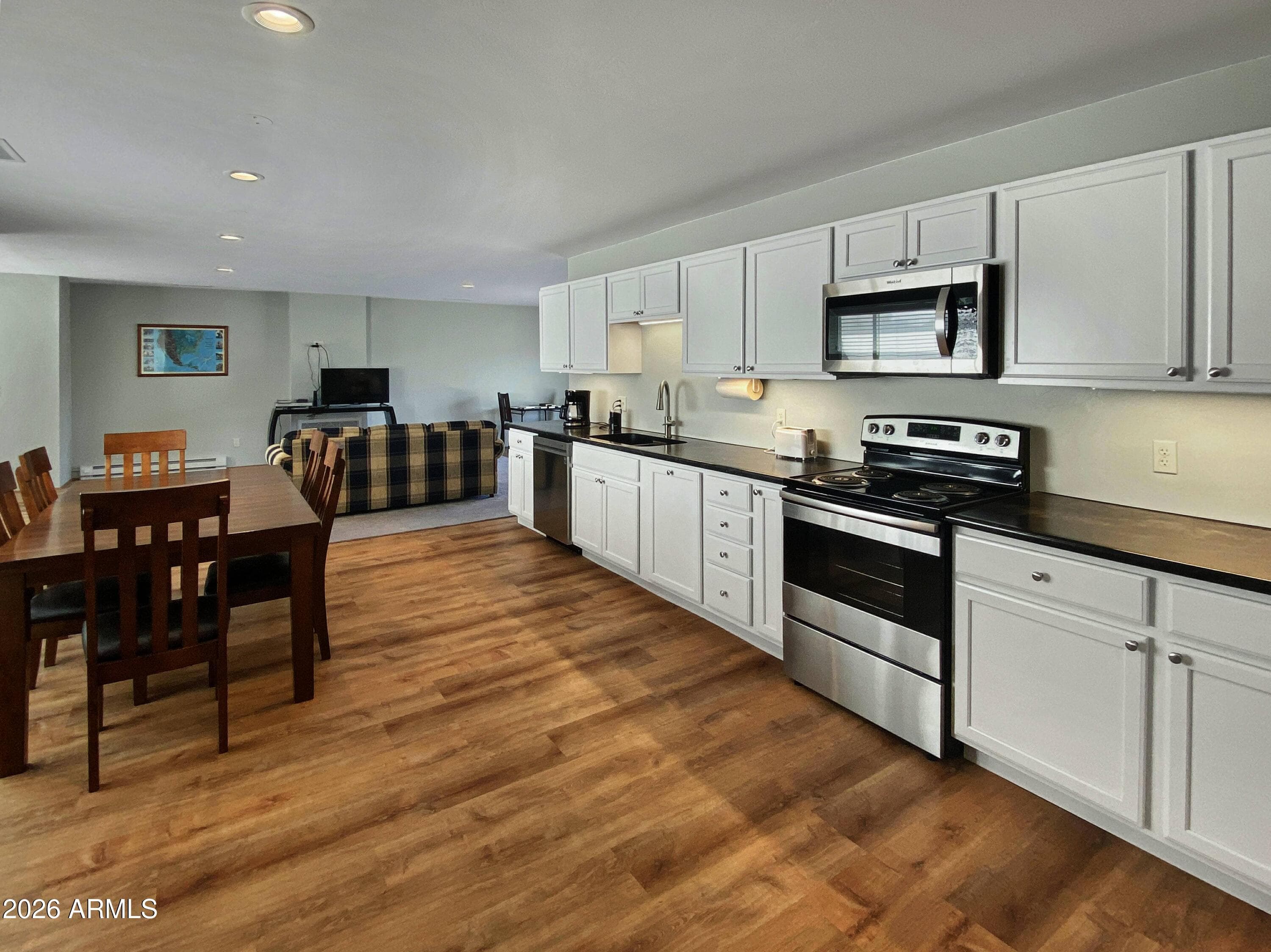 3960 E Lake Shore Dr — photo 2