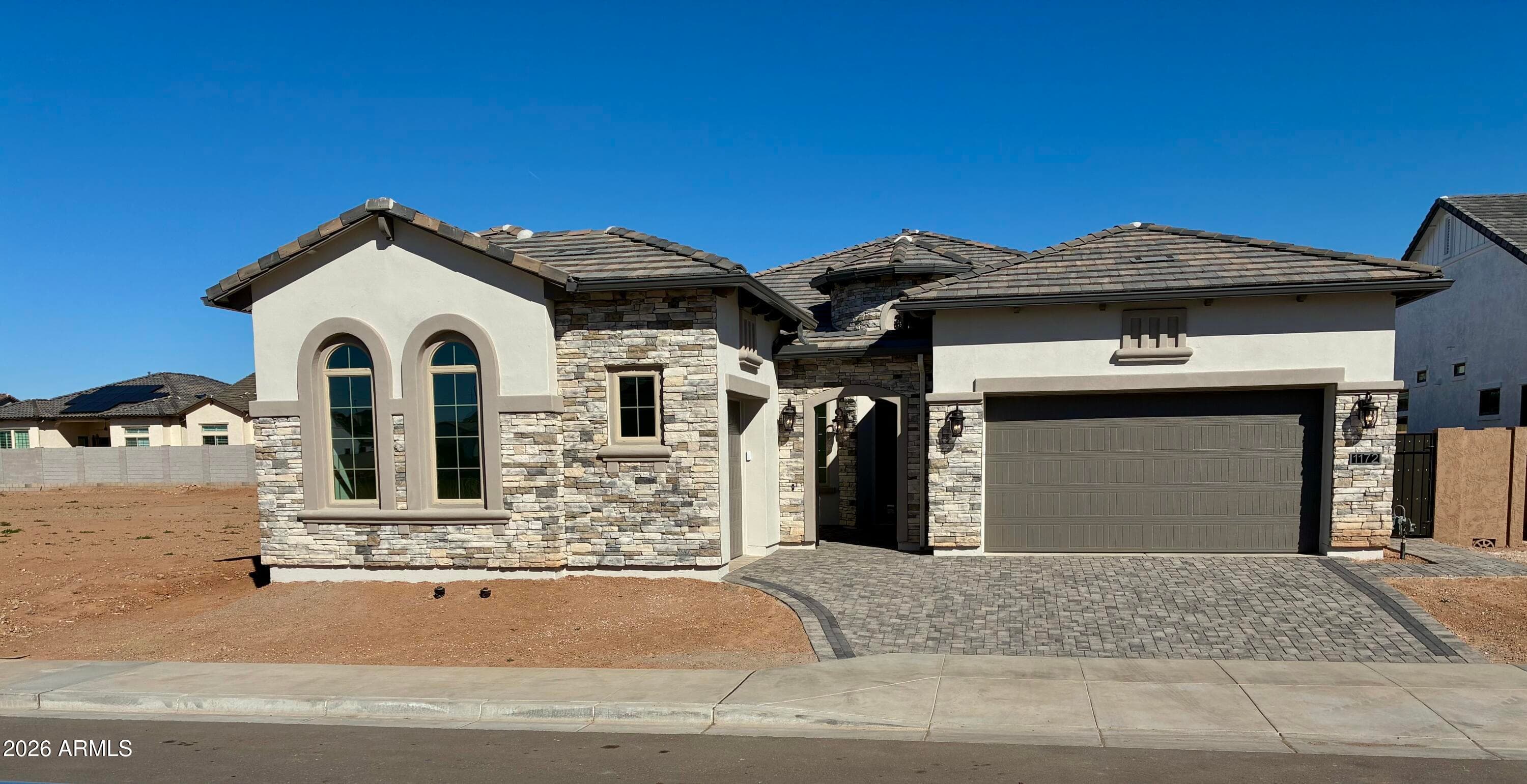 1172 E Firestone Dr — photo 1